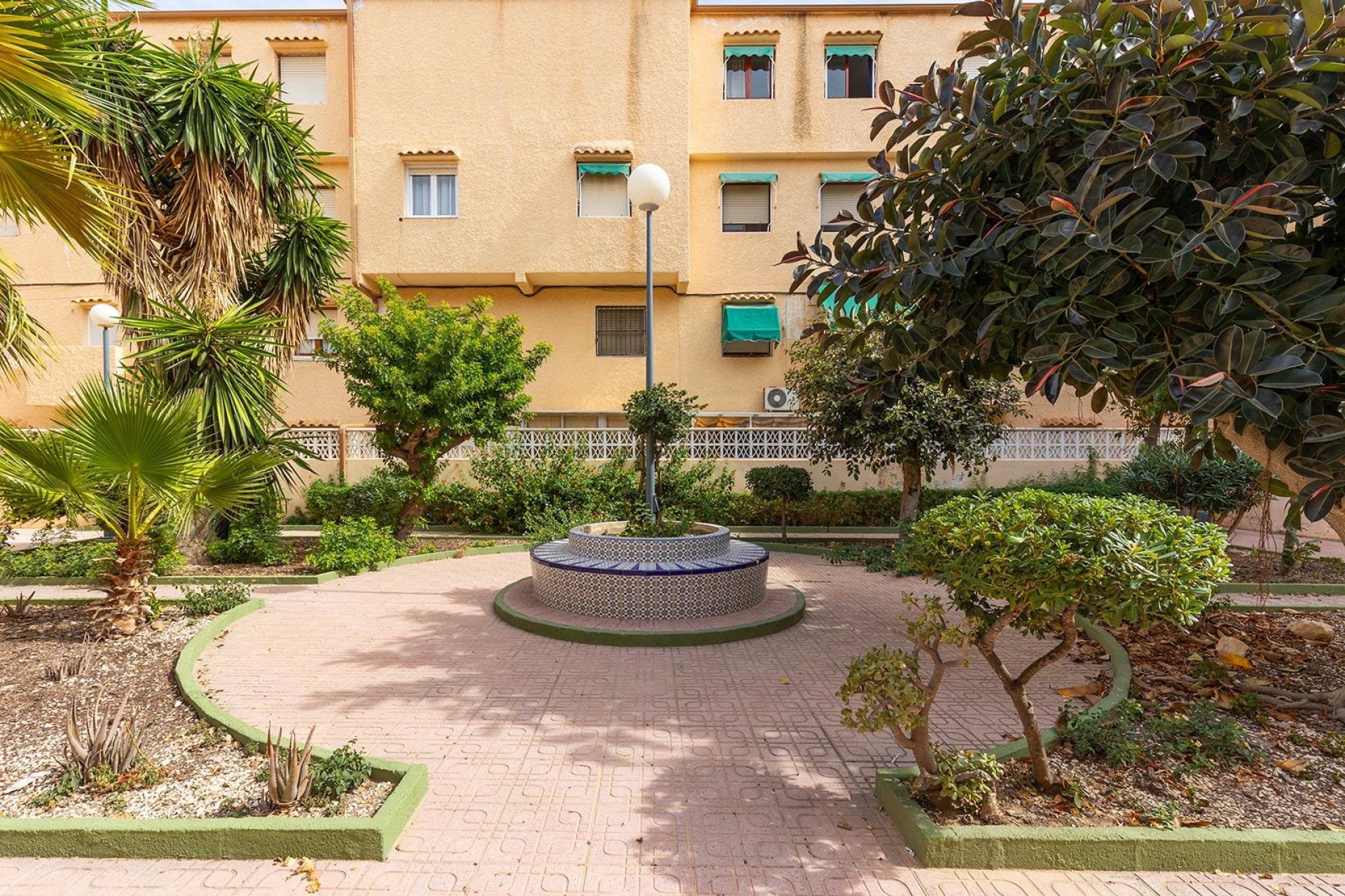 Återförsäljning - Apartment -
Torrevieja - La Mata