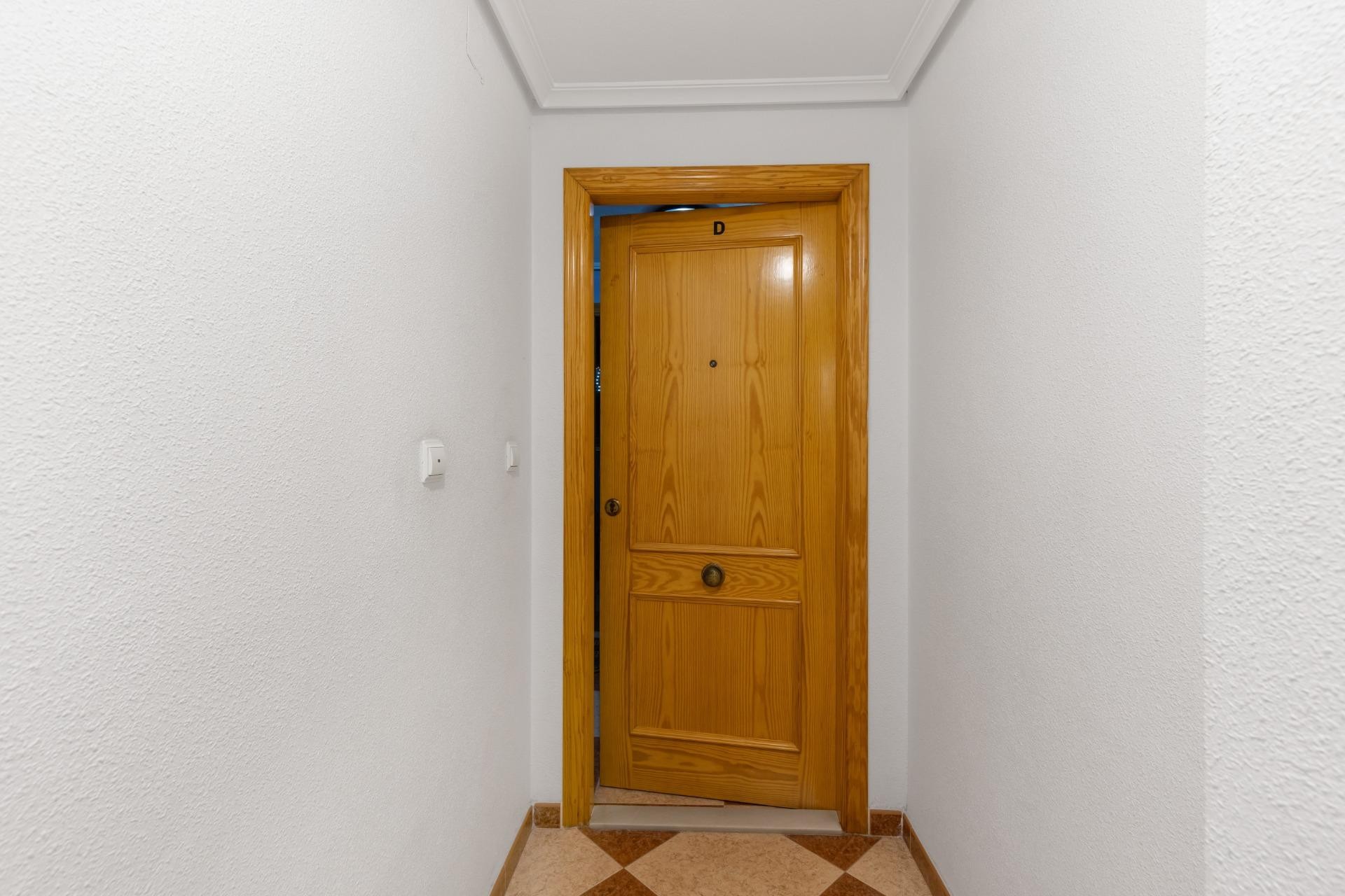 Återförsäljning - Apartment -
Torrevieja - La Mata