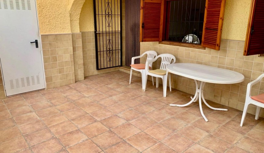 Återförsäljning - Apartment -
Torrevieja - La Mata