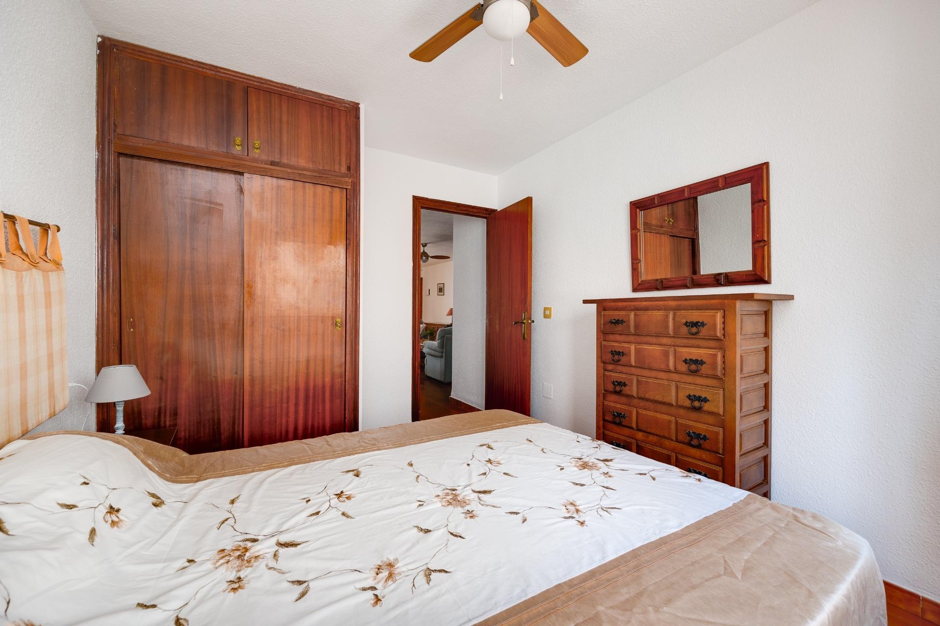 Återförsäljning - Apartment -
Torrevieja - La Mata