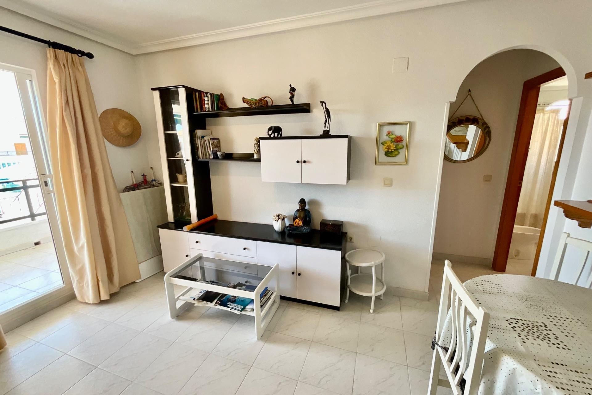 Återförsäljning - Apartment -
Torrevieja - La Mata