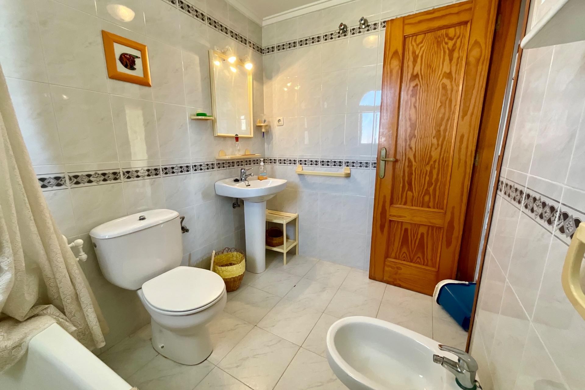 Återförsäljning - Apartment -
Torrevieja - La Mata