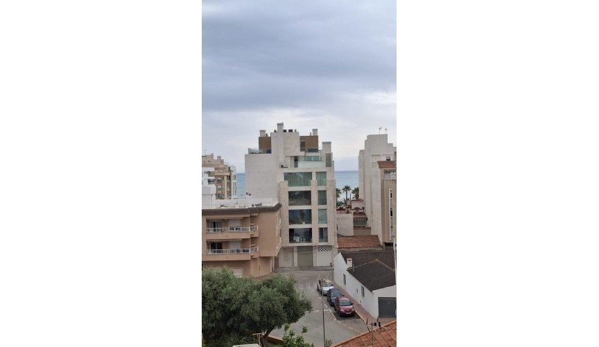 Återförsäljning - Apartment -
Torrevieja - La Mata