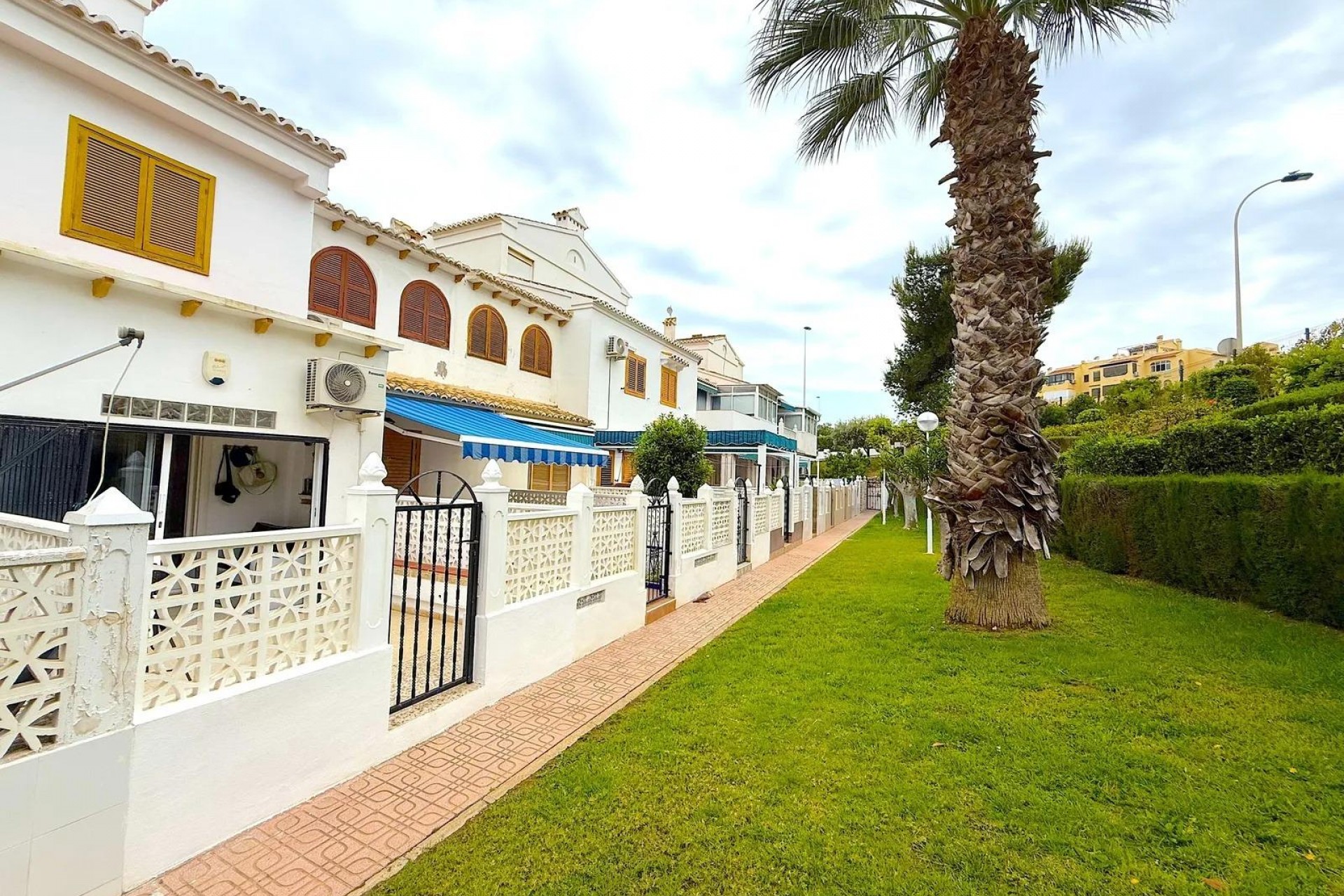Återförsäljning - Apartment -
Torrevieja - La Mata