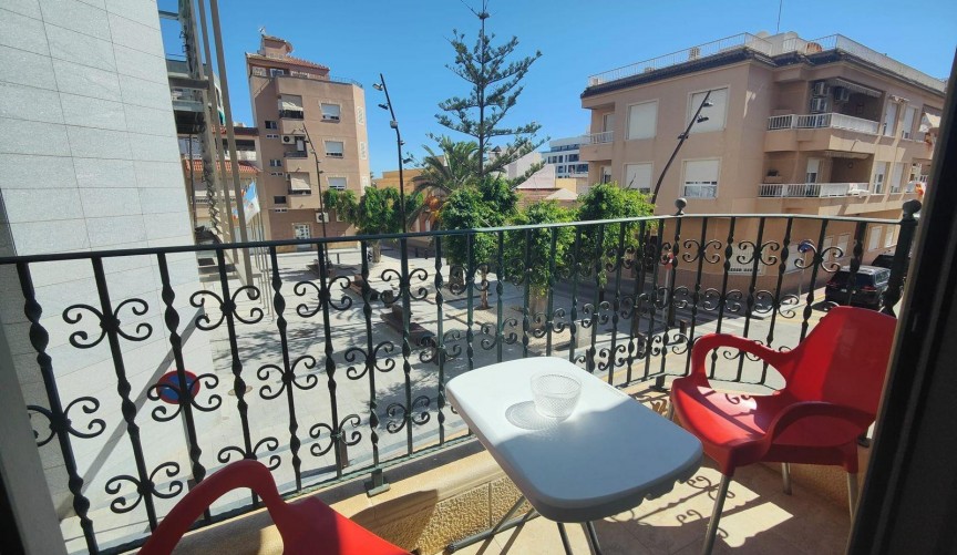 Återförsäljning - Apartment -
Torrevieja - La Mata