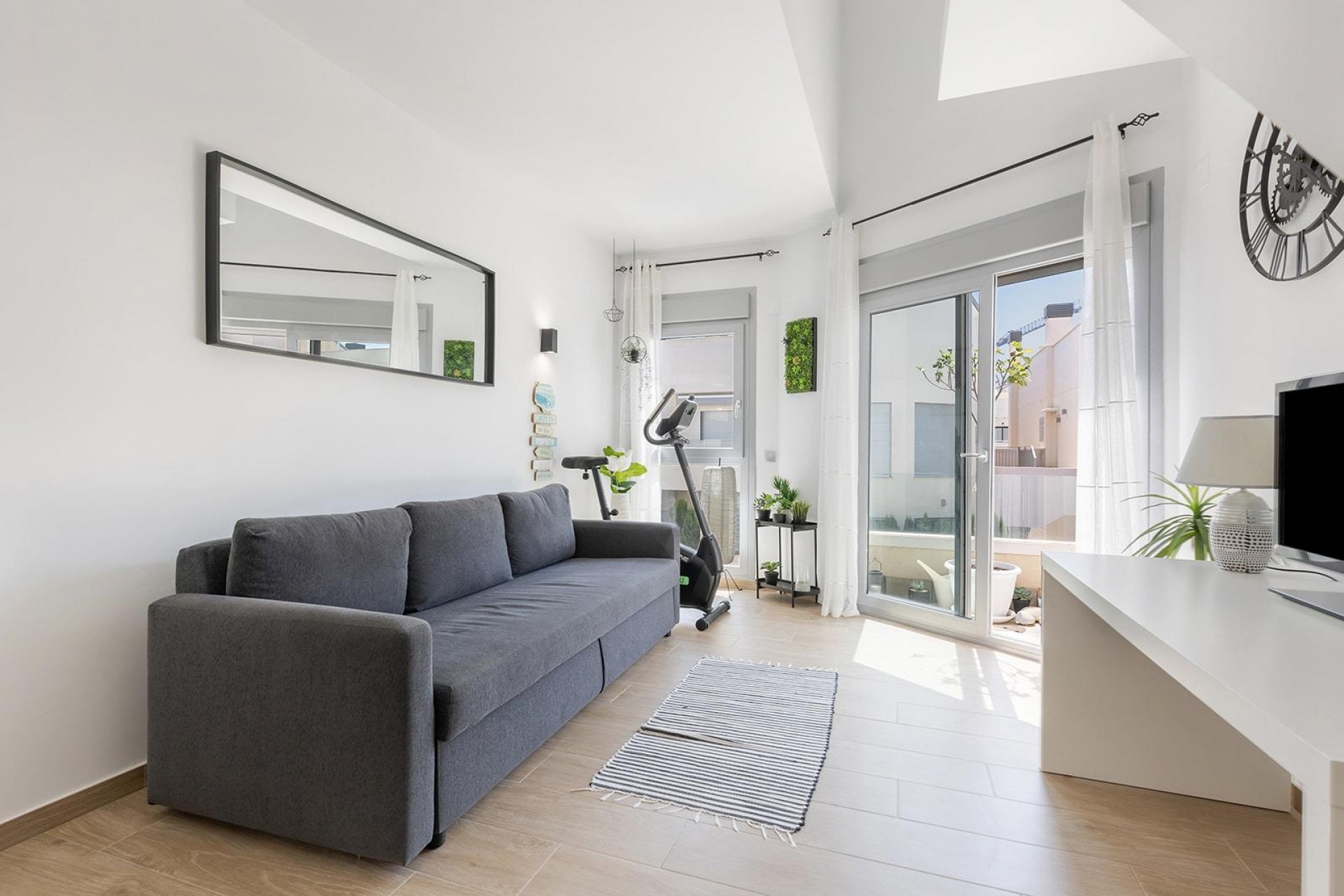 Återförsäljning - Apartment -
Torrevieja - La Veleta