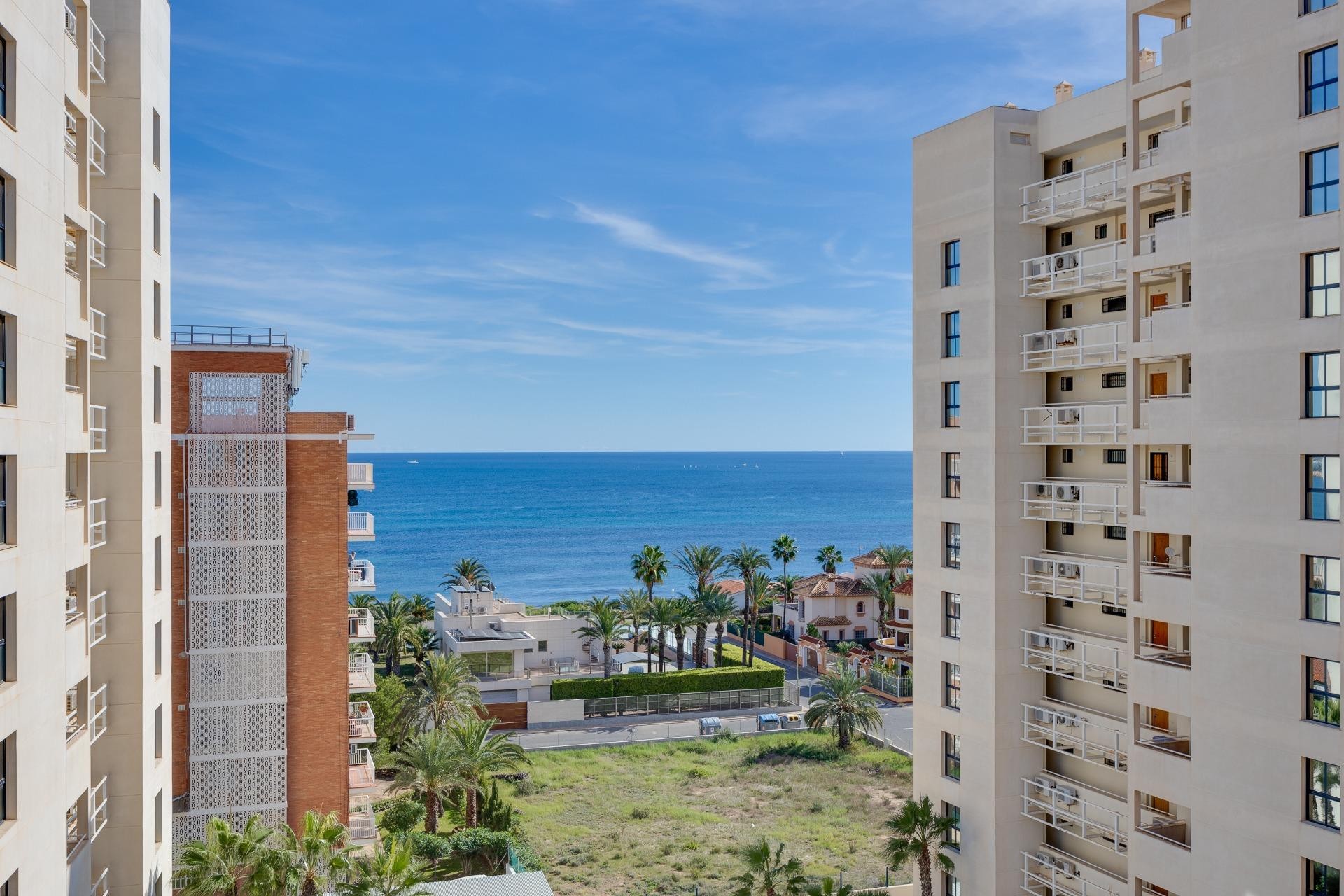 Återförsäljning - Apartment -
Torrevieja - La Veleta
