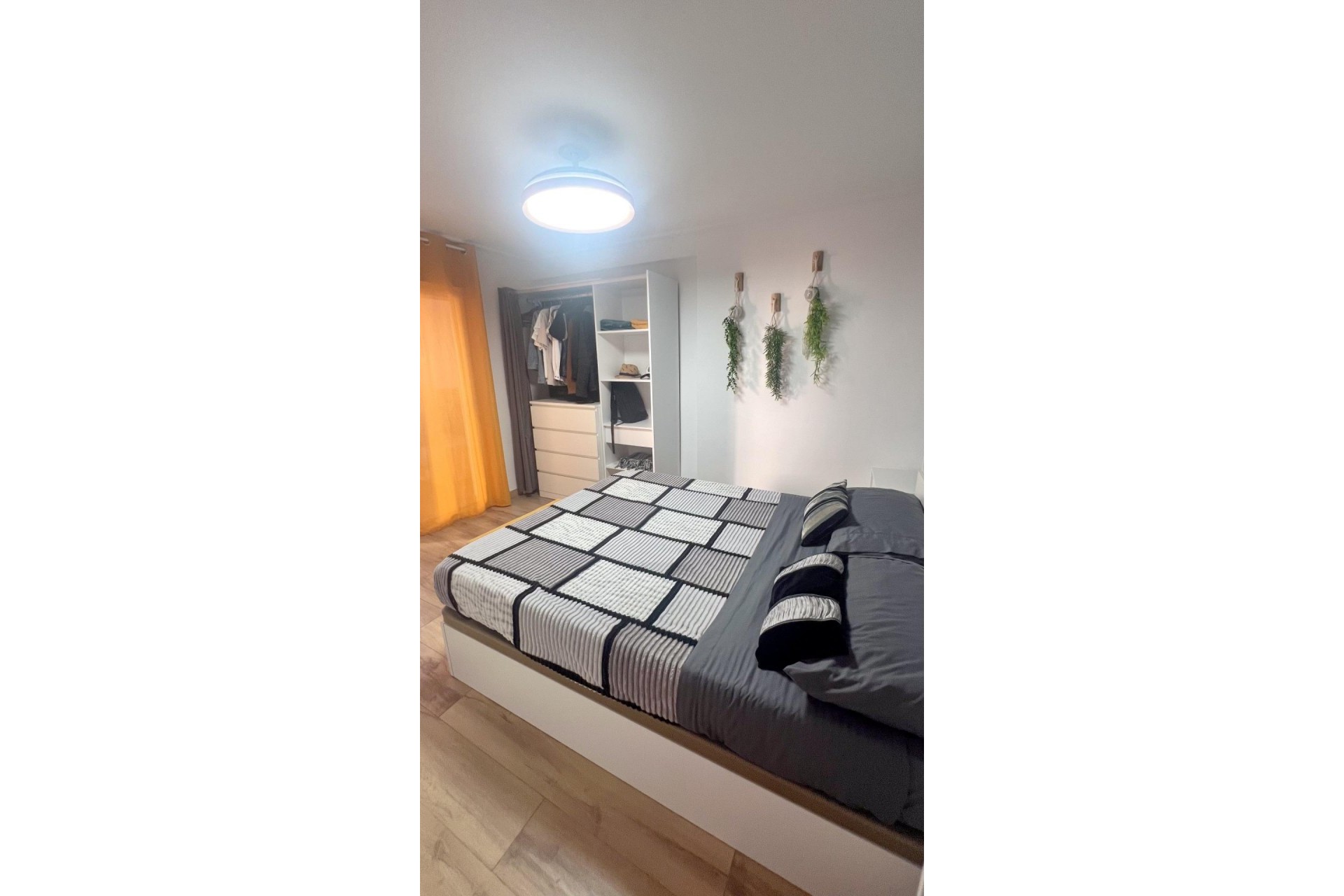 Återförsäljning - Apartment -
Torrevieja - La Veleta