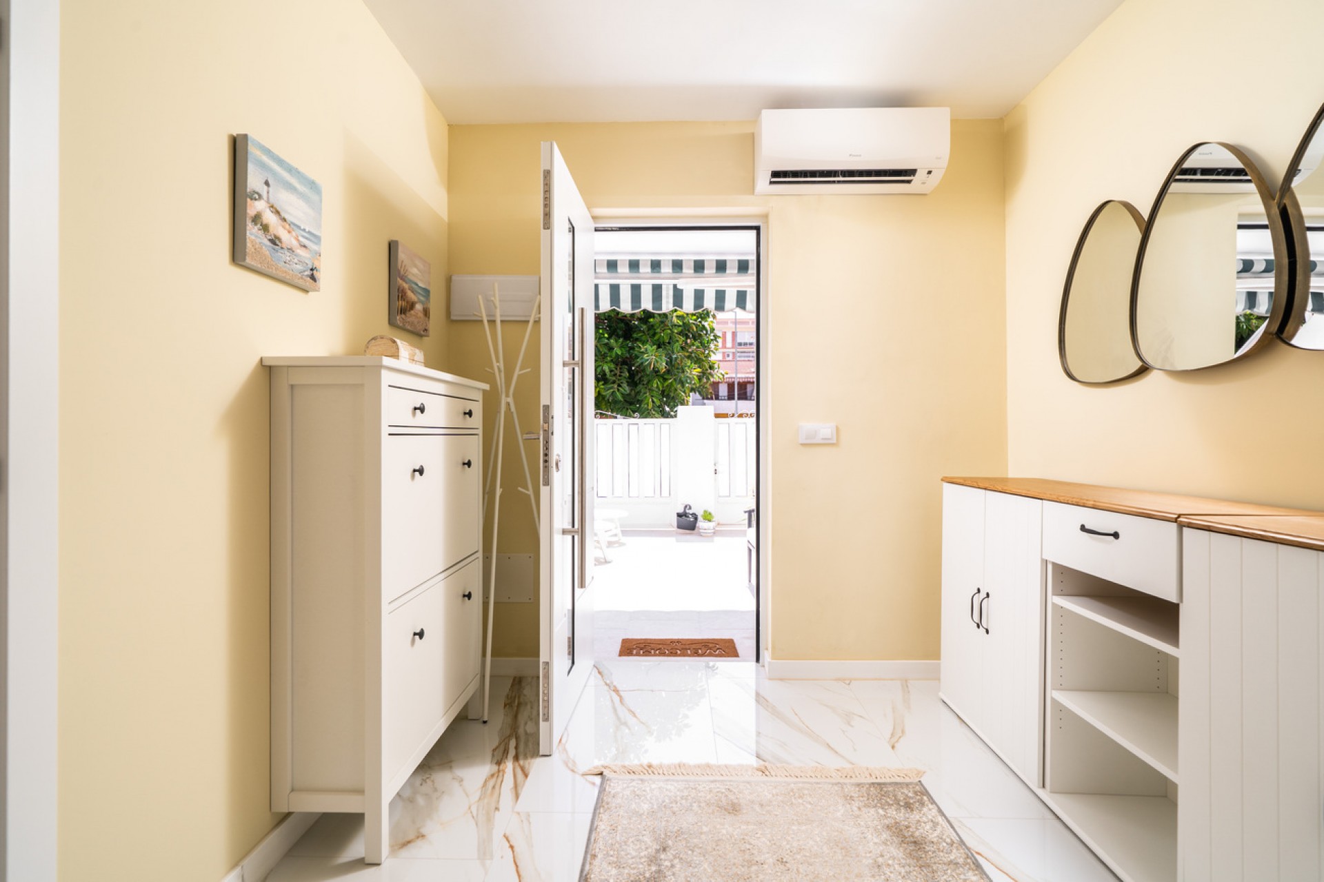 Återförsäljning - Apartment -
Torrevieja - La Veleta