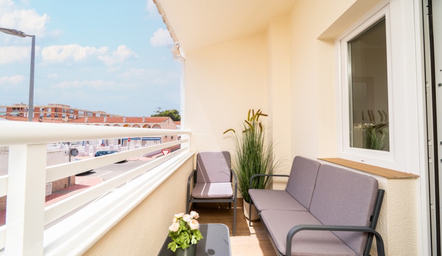 Återförsäljning - Apartment -
Torrevieja - La Veleta