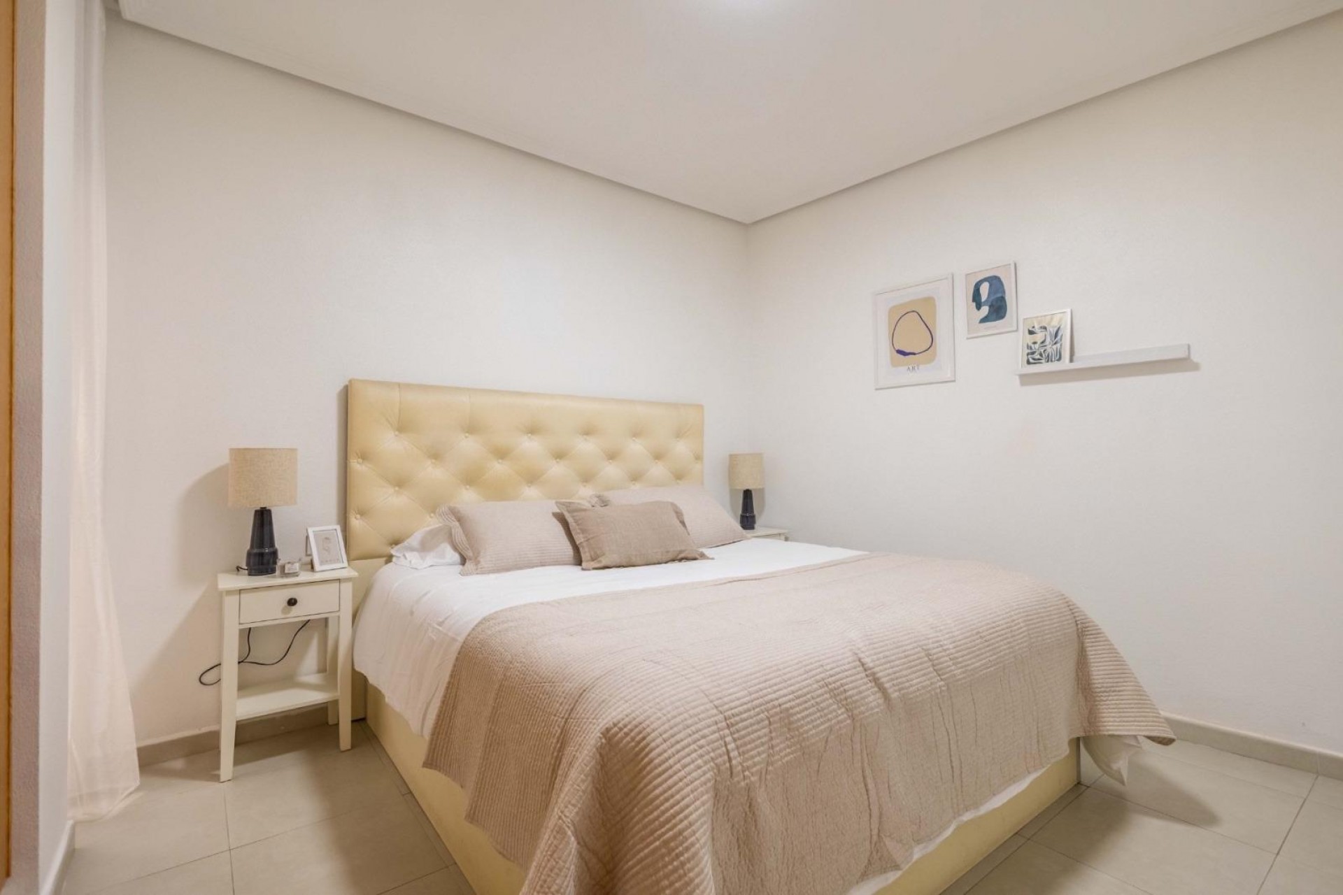 Återförsäljning - Apartment -
Torrevieja - Las Calas