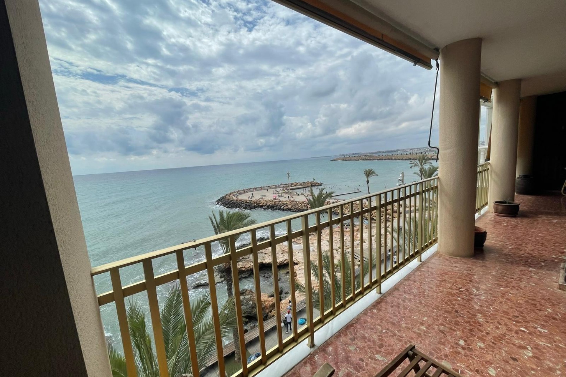 Återförsäljning - Apartment -
Torrevieja - Las Piscinas Naturales