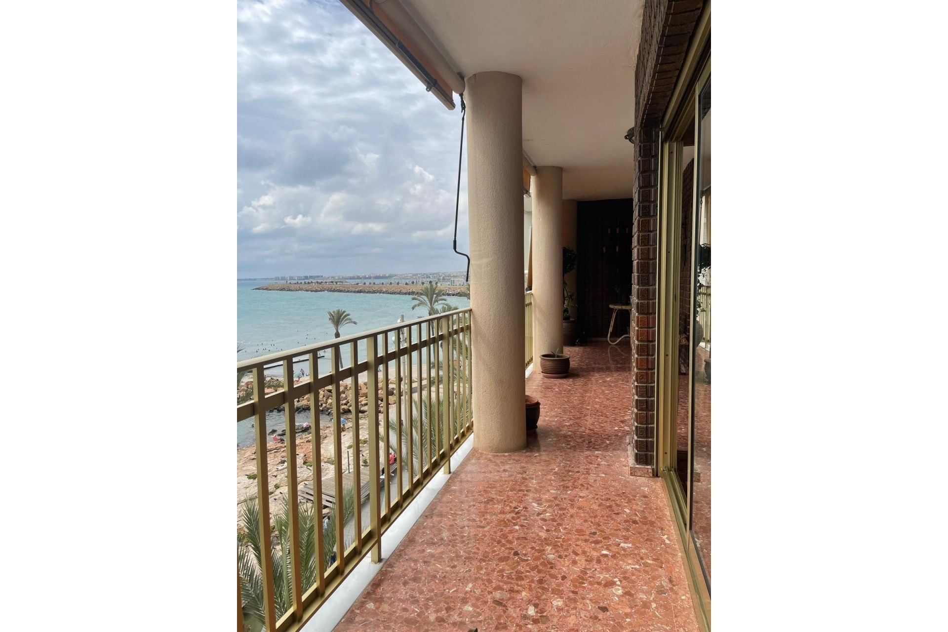 Återförsäljning - Apartment -
Torrevieja - Las Piscinas Naturales