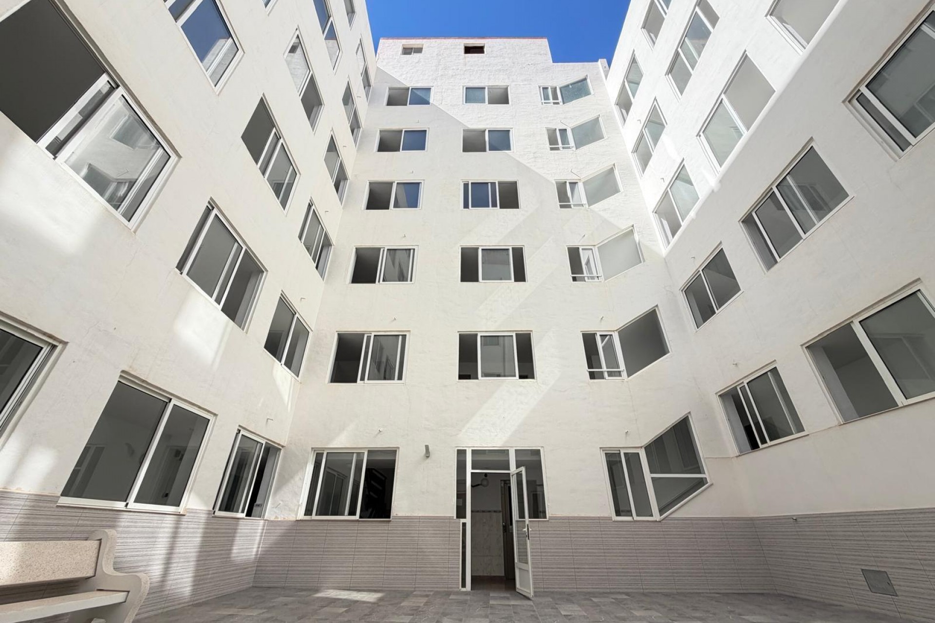 Återförsäljning - Apartment -
Torrevieja - Las Piscinas Naturales