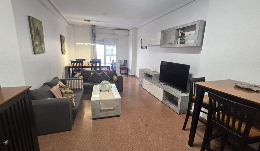 Återförsäljning - Apartment -
Torrevieja - Las Piscinas Naturales