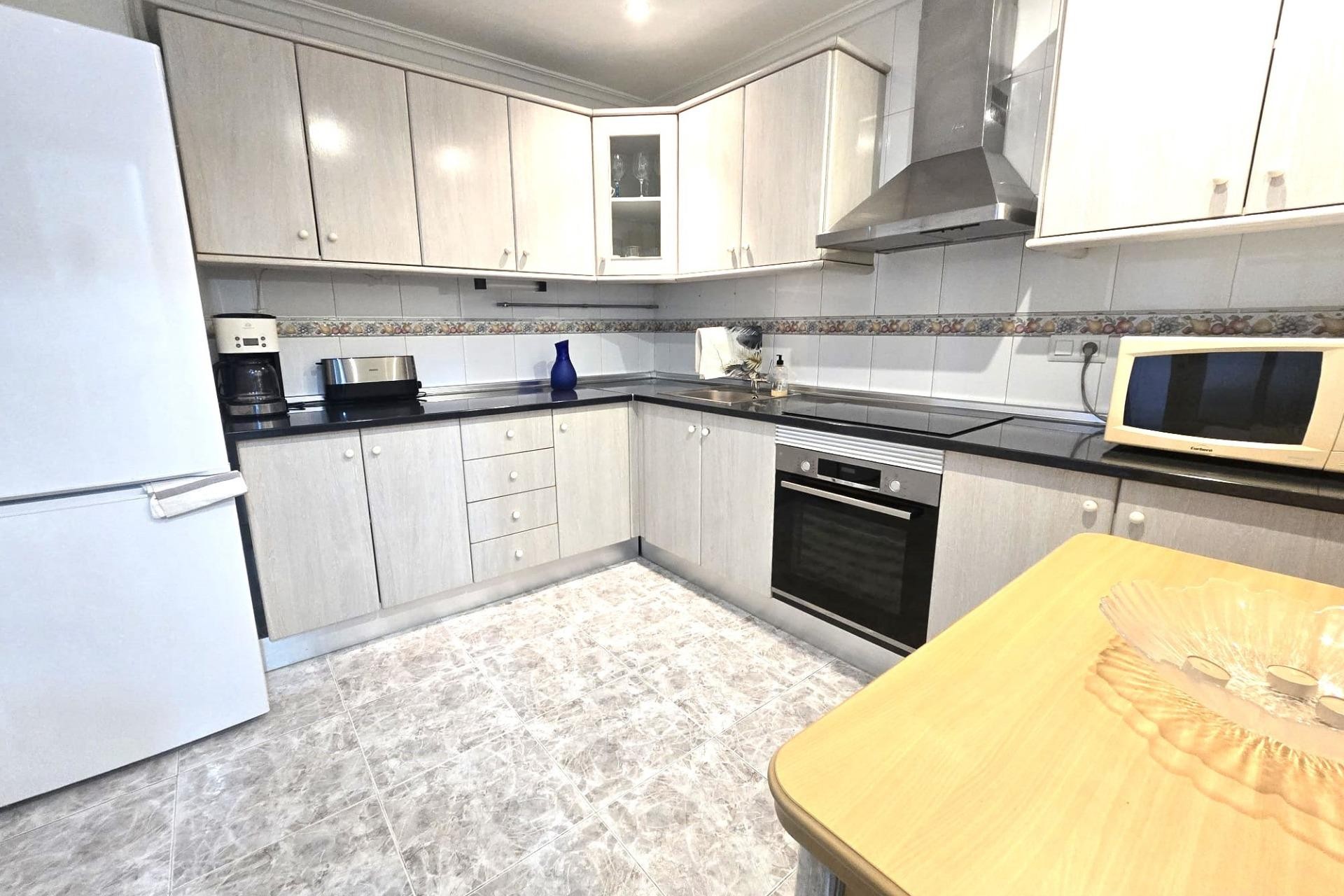 Återförsäljning - Apartment -
Torrevieja - Las Piscinas Naturales