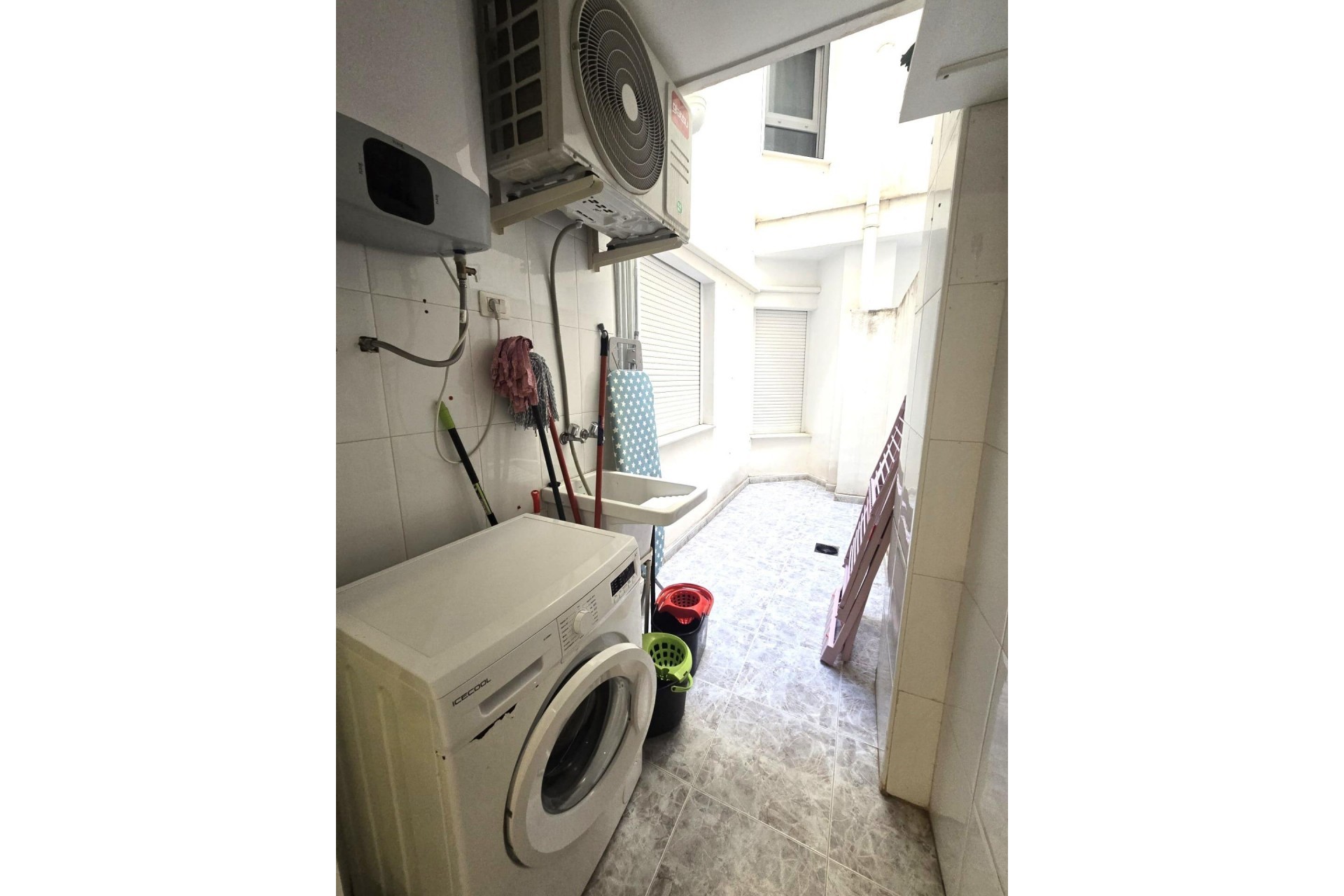 Återförsäljning - Apartment -
Torrevieja - Las Piscinas Naturales