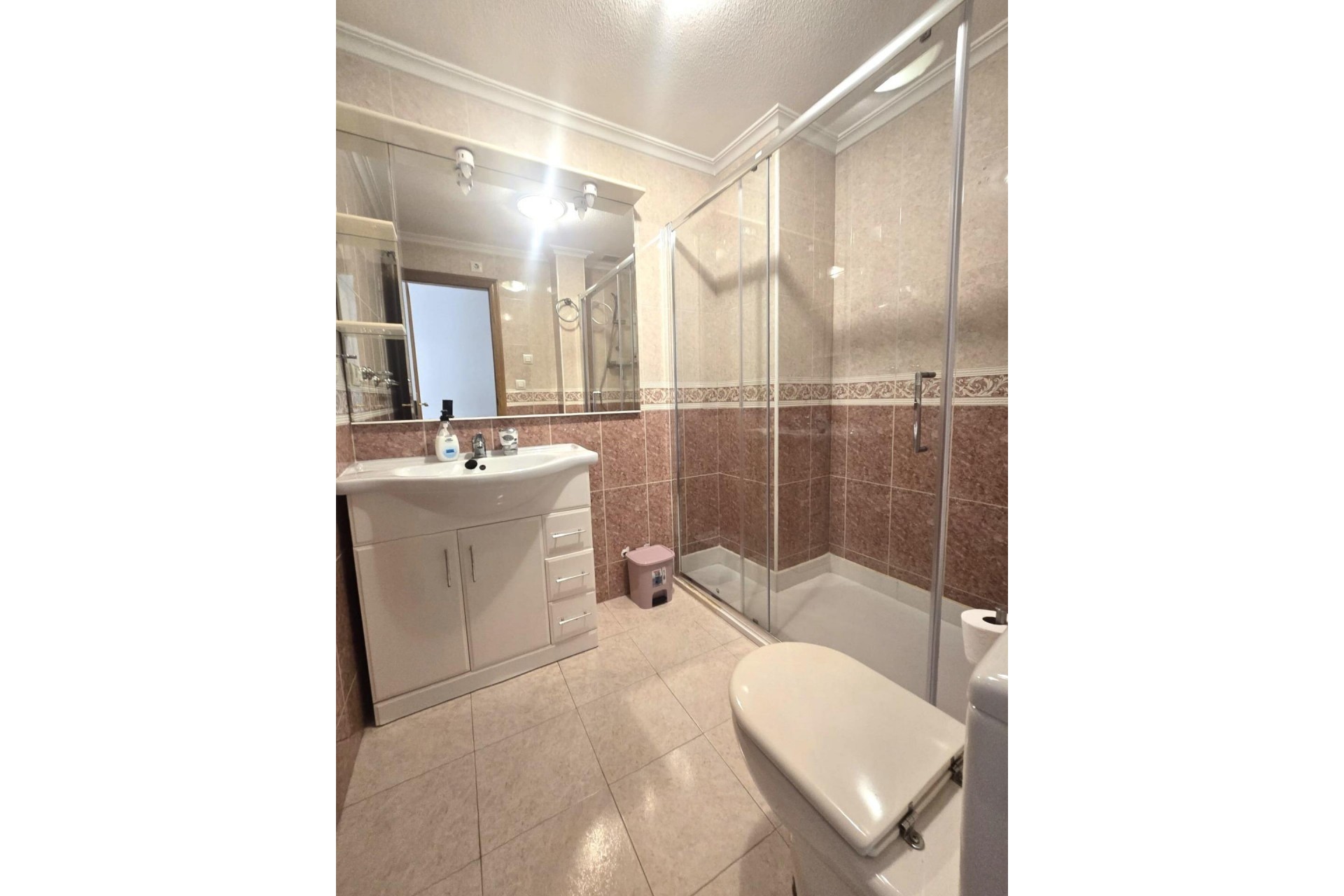 Återförsäljning - Apartment -
Torrevieja - Las Piscinas Naturales