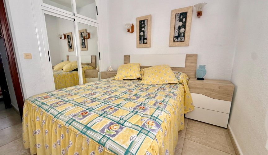 Återförsäljning - Apartment -
Torrevieja - Los Europeos