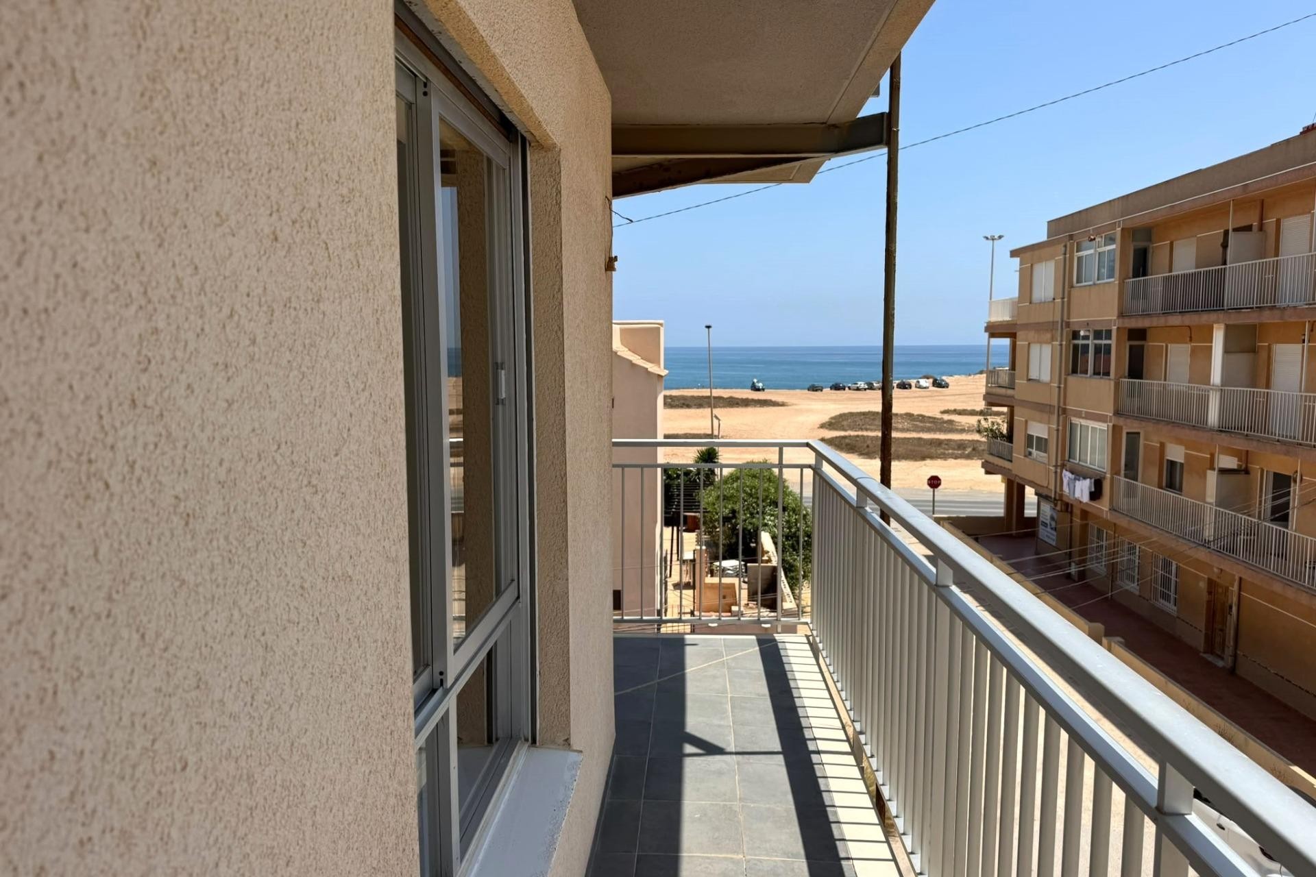 Återförsäljning - Apartment -
Torrevieja - Miramar - Torre Del Moro