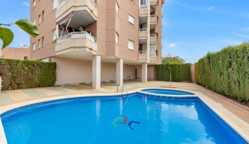 Återförsäljning - Apartment -
Torrevieja - Nueva Torrevieja