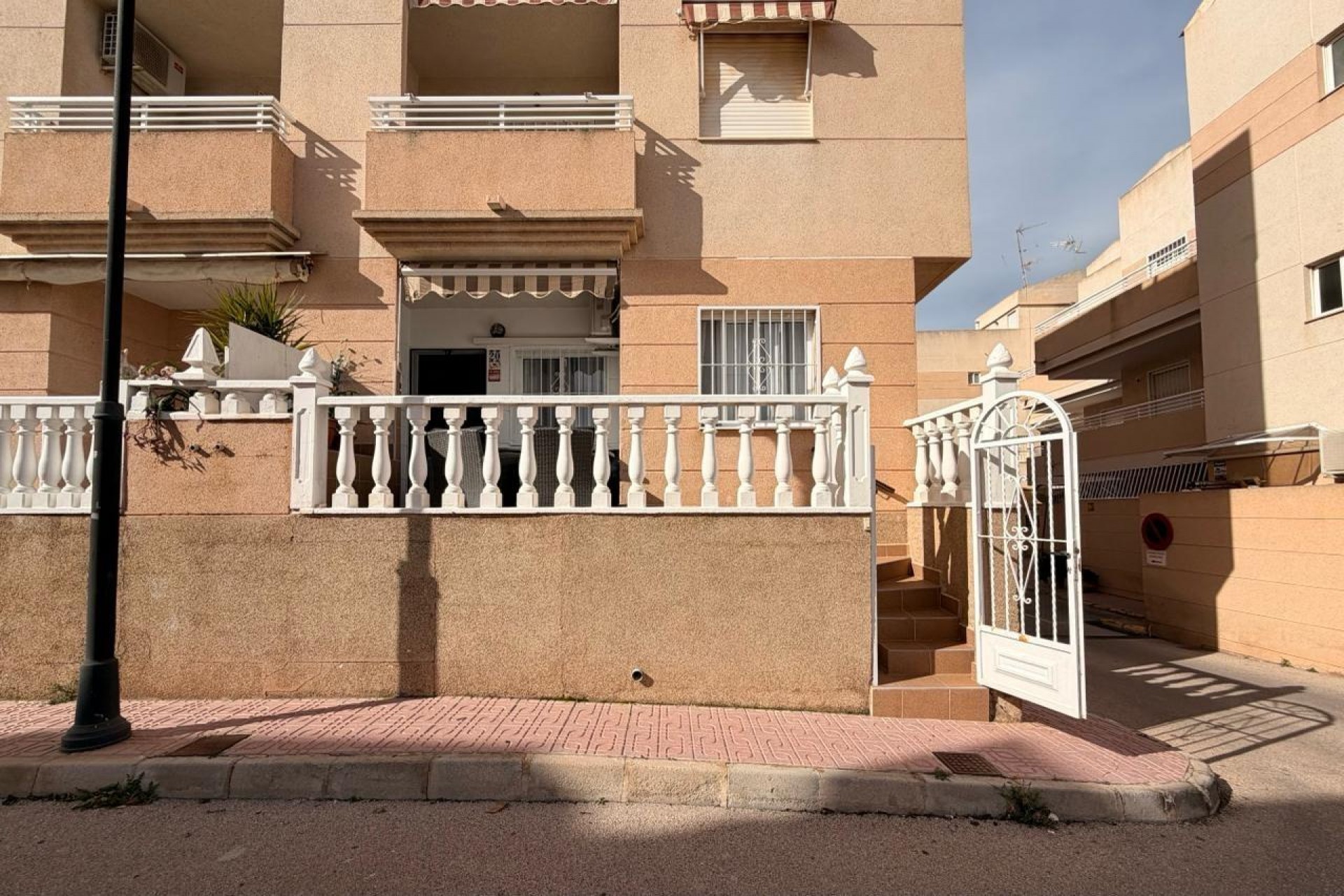 Återförsäljning - Apartment -
Torrevieja - Nueva Torrevieja