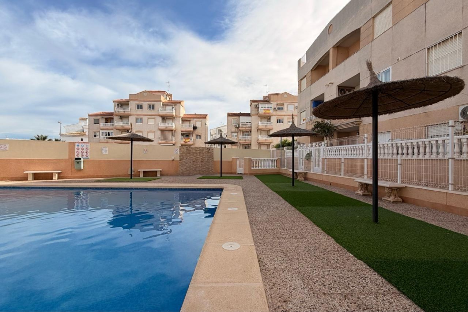 Återförsäljning - Apartment -
Torrevieja - Nueva Torrevieja