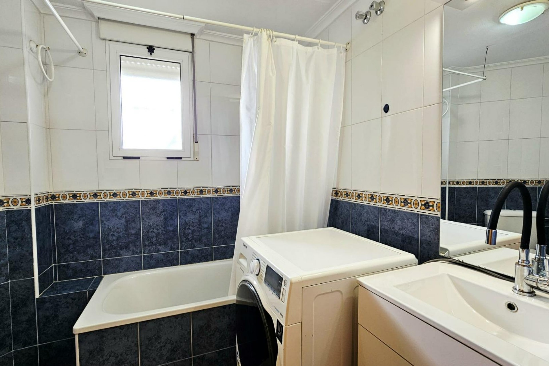 Återförsäljning - Apartment -
Torrevieja - Nueva Torrevieja