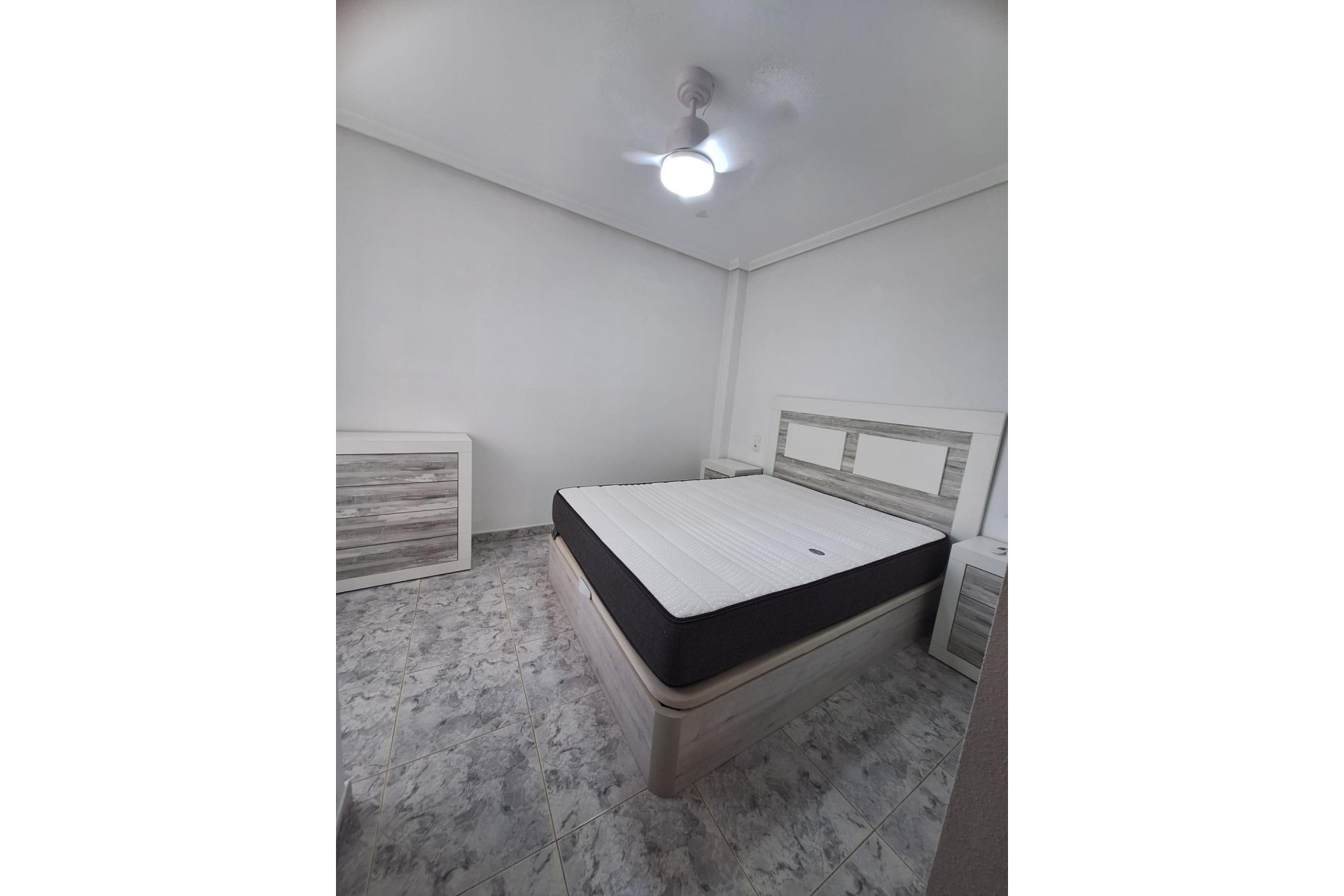 Återförsäljning - Apartment -
Torrevieja - Nueva Torrevieja