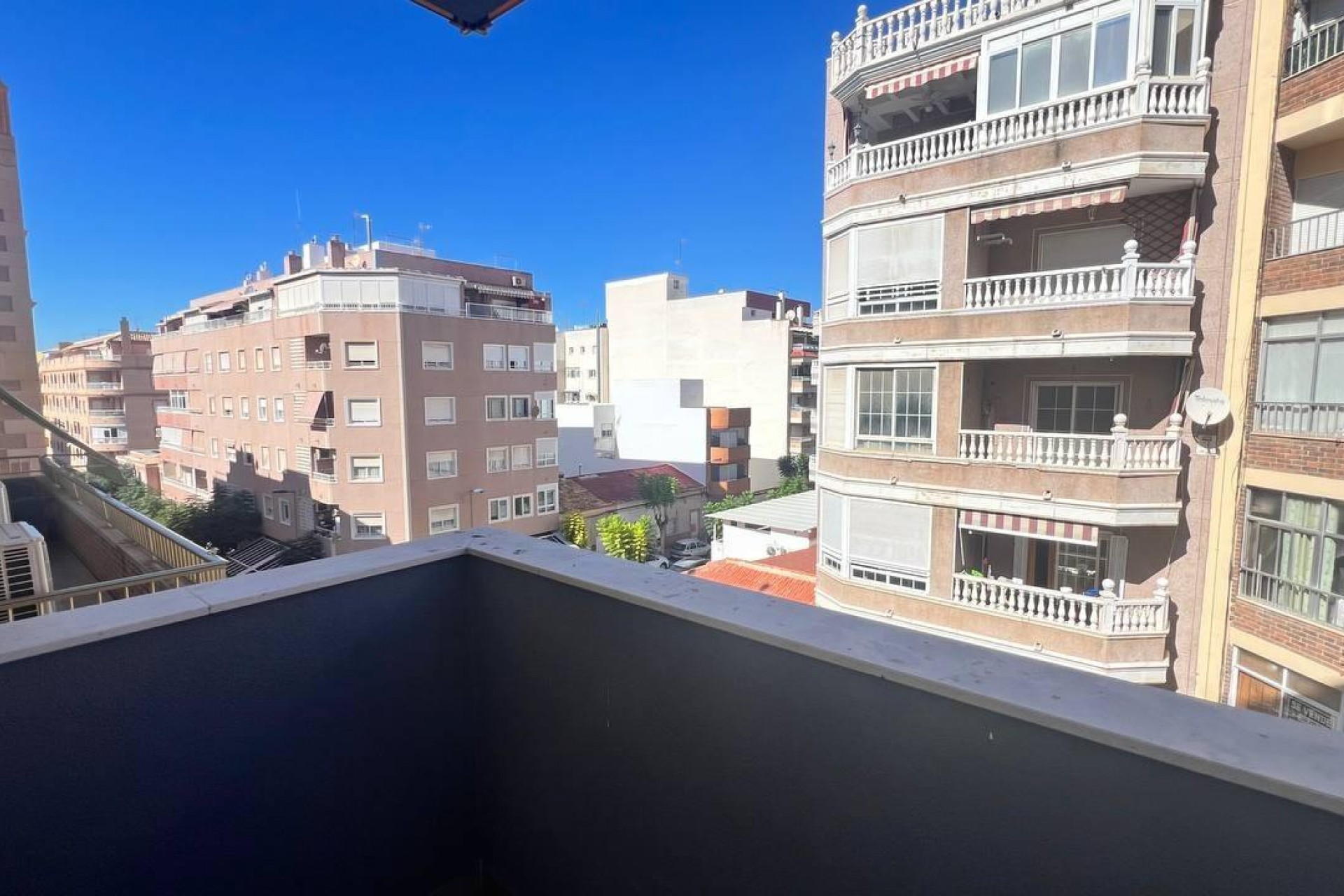 Återförsäljning - Apartment -
Torrevieja - PARQUE DE LAS NACIONES