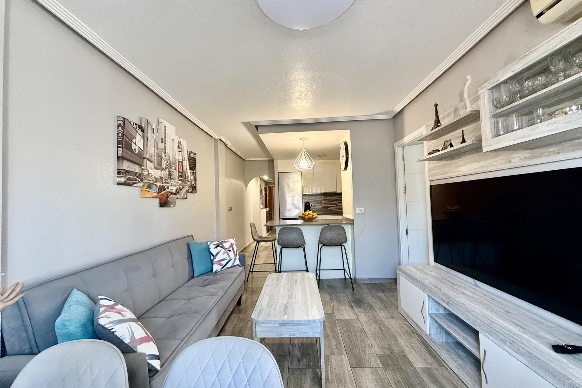 Återförsäljning - Apartment -
Torrevieja - PARQUE DE LAS NACIONES