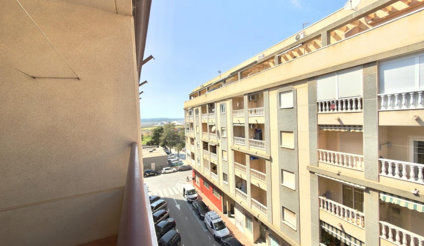 Återförsäljning - Apartment -
Torrevieja - PARQUE DE LAS NACIONES