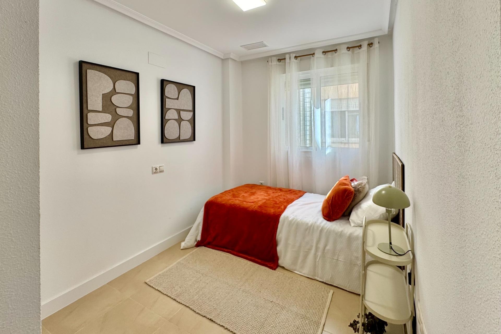 Återförsäljning - Apartment -
Torrevieja - PARQUE DE LAS NACIONES