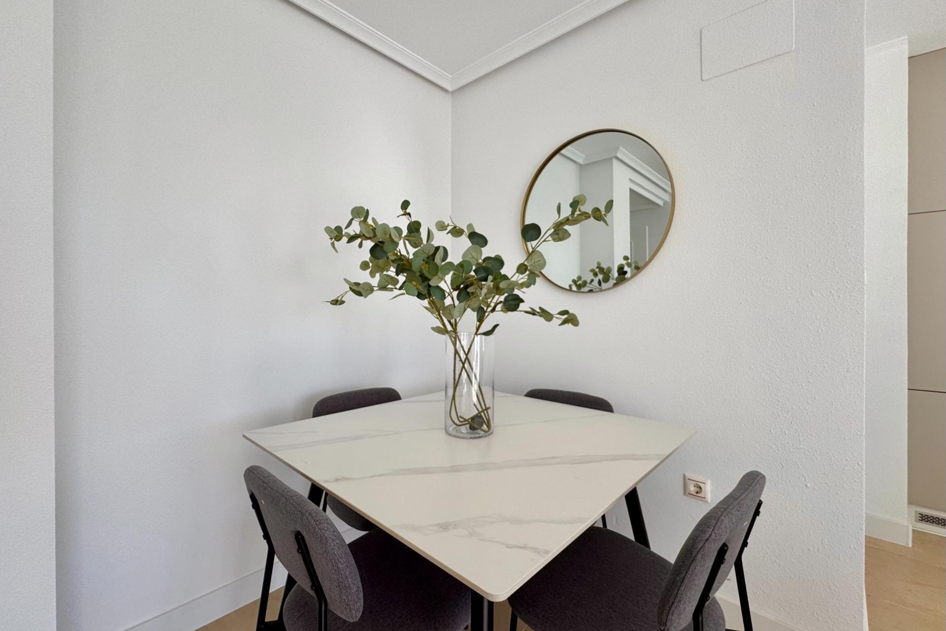 Återförsäljning - Apartment -
Torrevieja - PARQUE DE LAS NACIONES