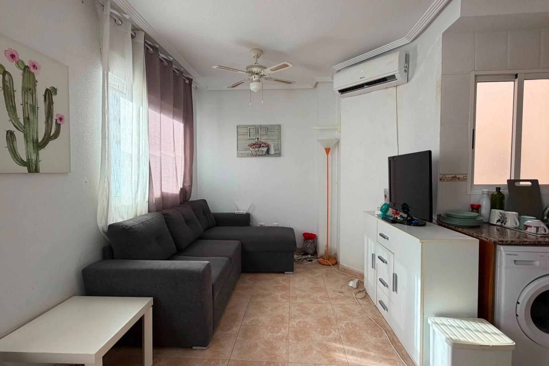 Återförsäljning - Apartment -
Torrevieja - PARQUE DE LAS NACIONES