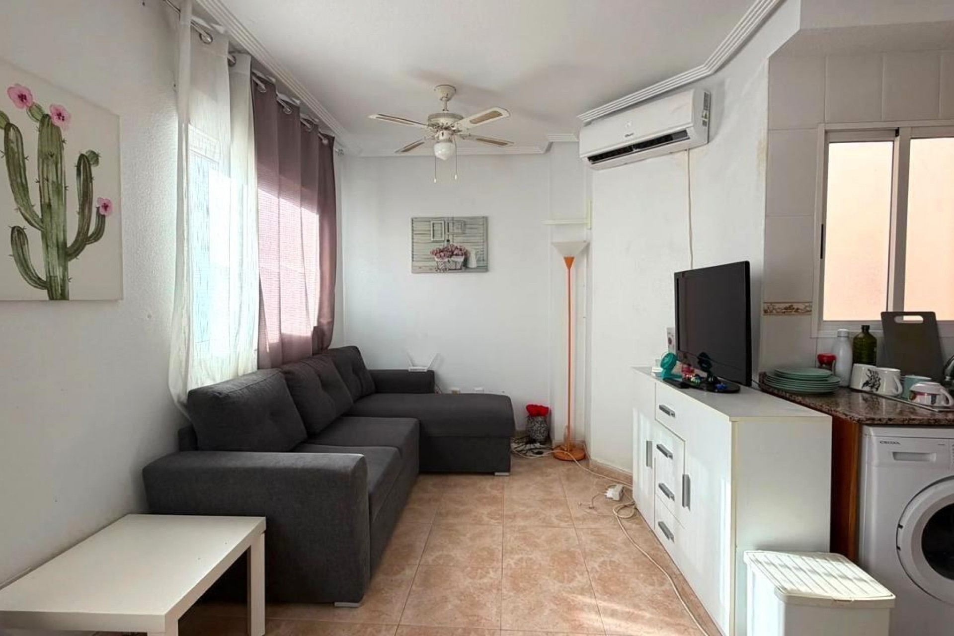 Återförsäljning - Apartment -
Torrevieja - PARQUE DE LAS NACIONES