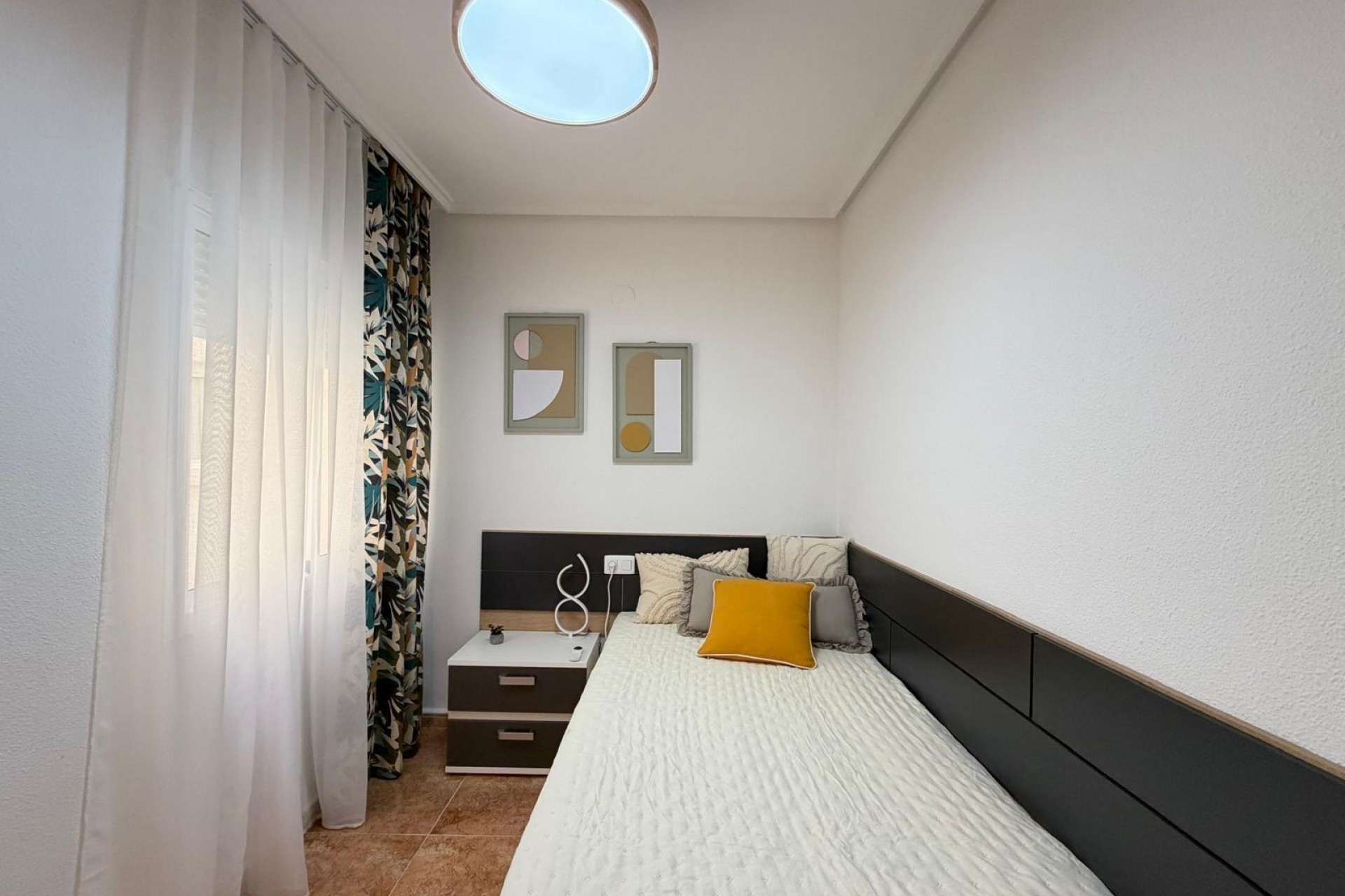 Återförsäljning - Apartment -
Torrevieja - PARQUE DE LAS NACIONES