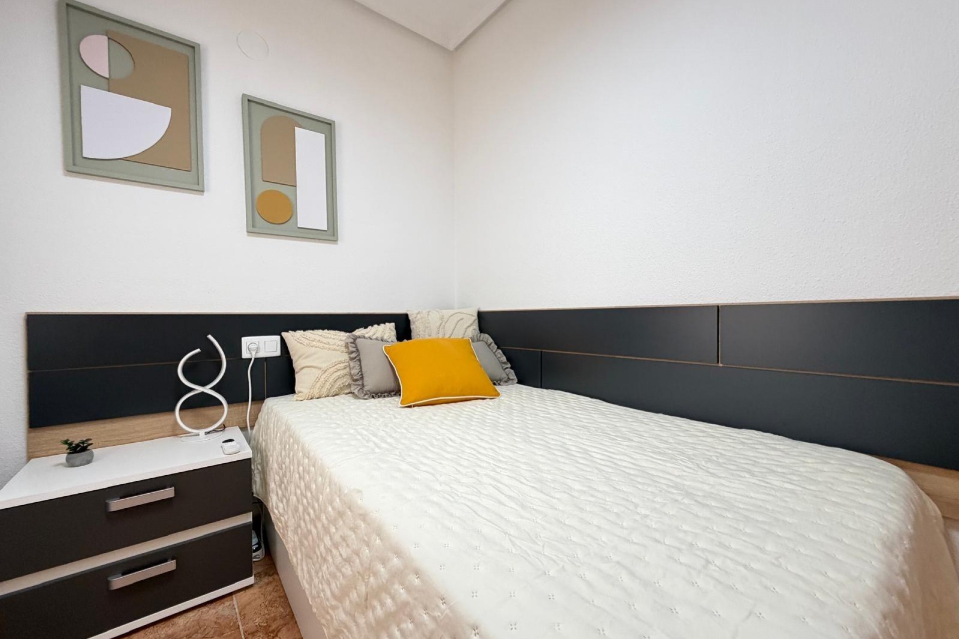 Återförsäljning - Apartment -
Torrevieja - PARQUE DE LAS NACIONES