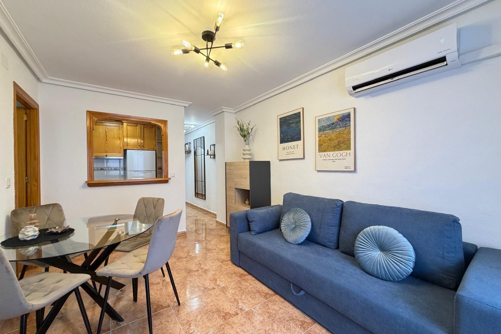 Återförsäljning - Apartment -
Torrevieja - PARQUE DE LAS NACIONES