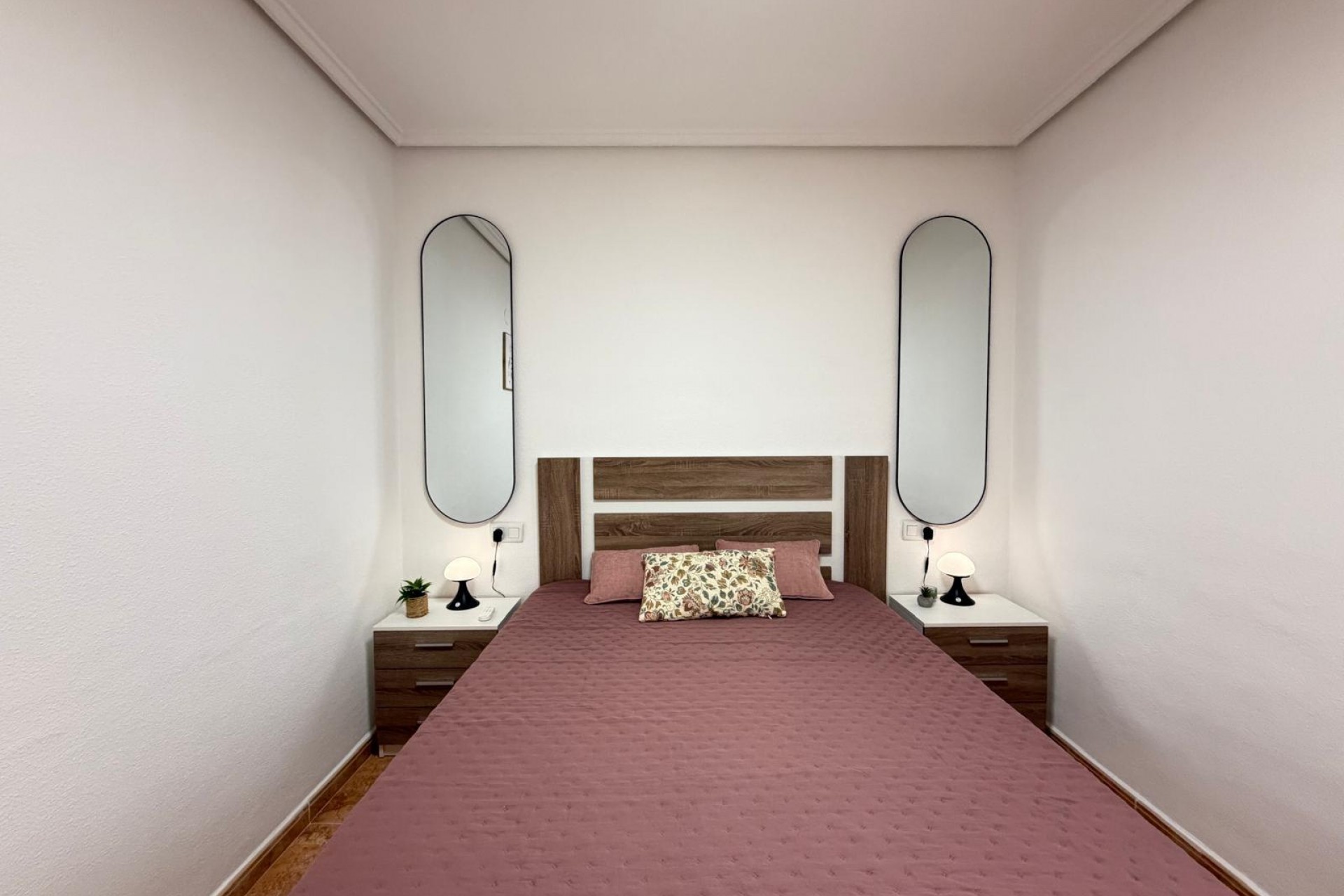 Återförsäljning - Apartment -
Torrevieja - PARQUE DE LAS NACIONES
