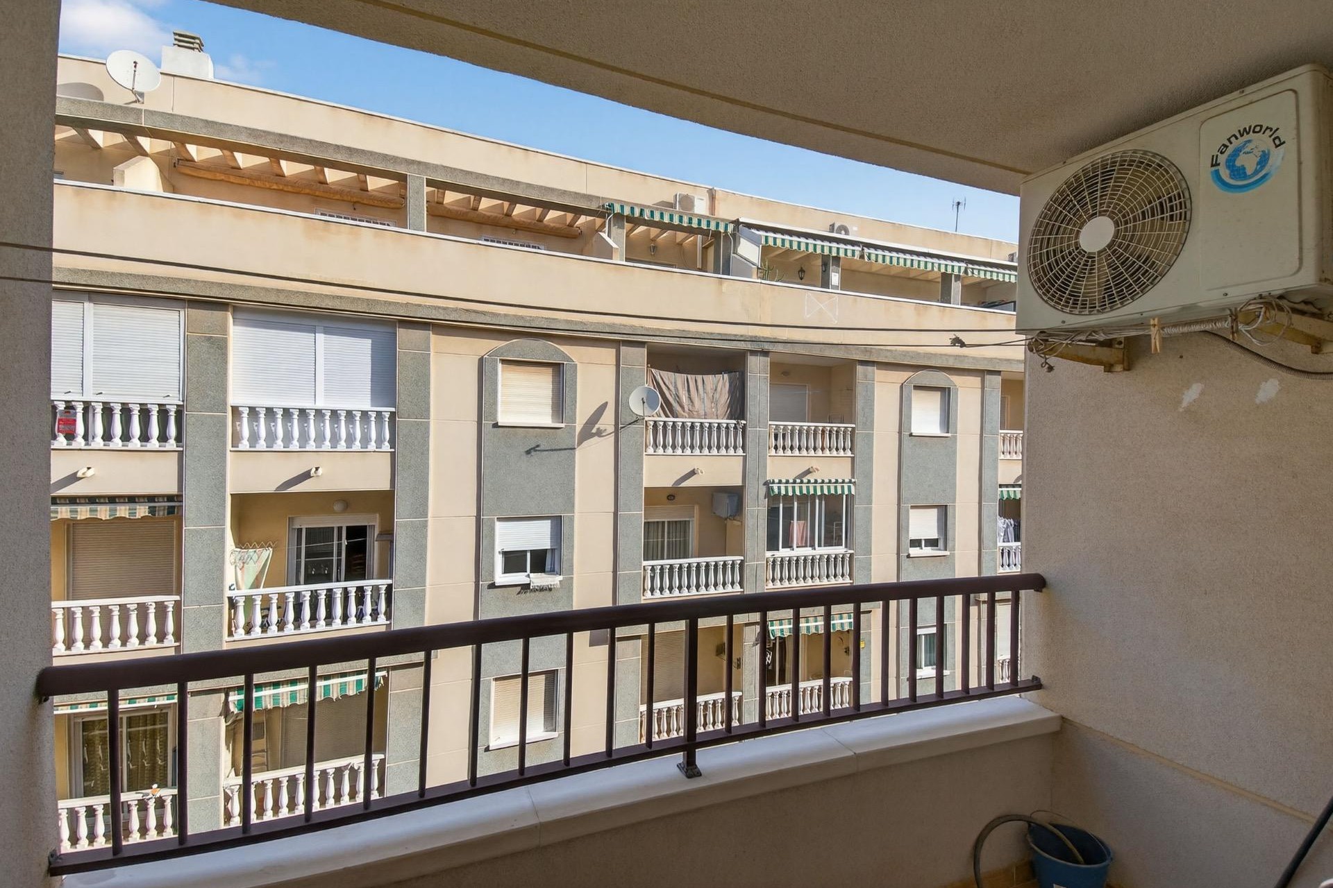 Återförsäljning - Apartment -
Torrevieja - PARQUE DE LAS NACIONES