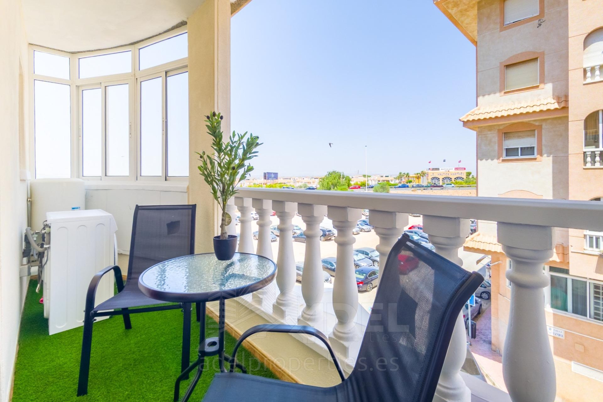 Återförsäljning - Apartment -
Torrevieja - PARQUE DE LAS NACIONES