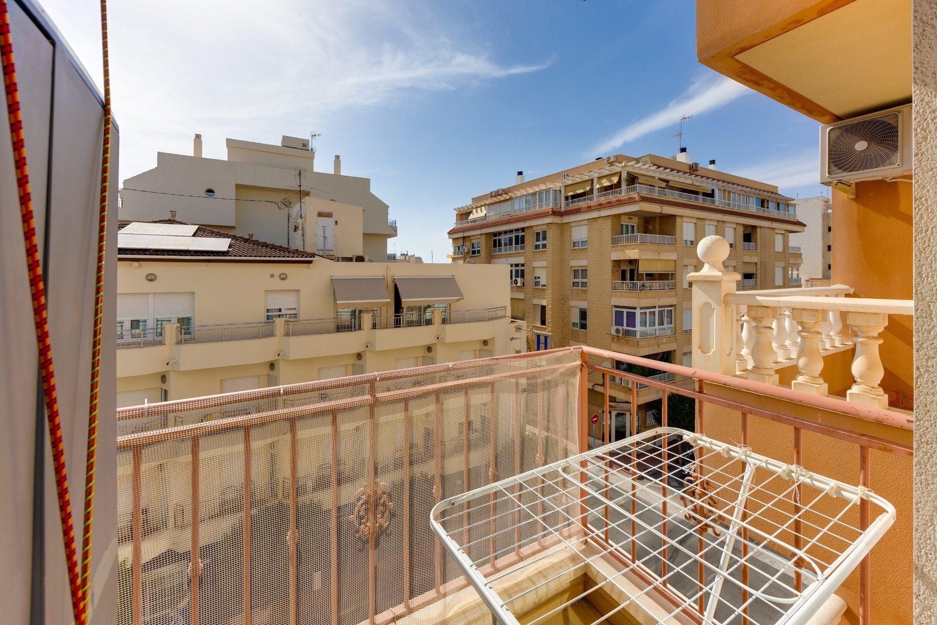 Återförsäljning - Apartment -
Torrevieja - PARQUE DE LAS NACIONES