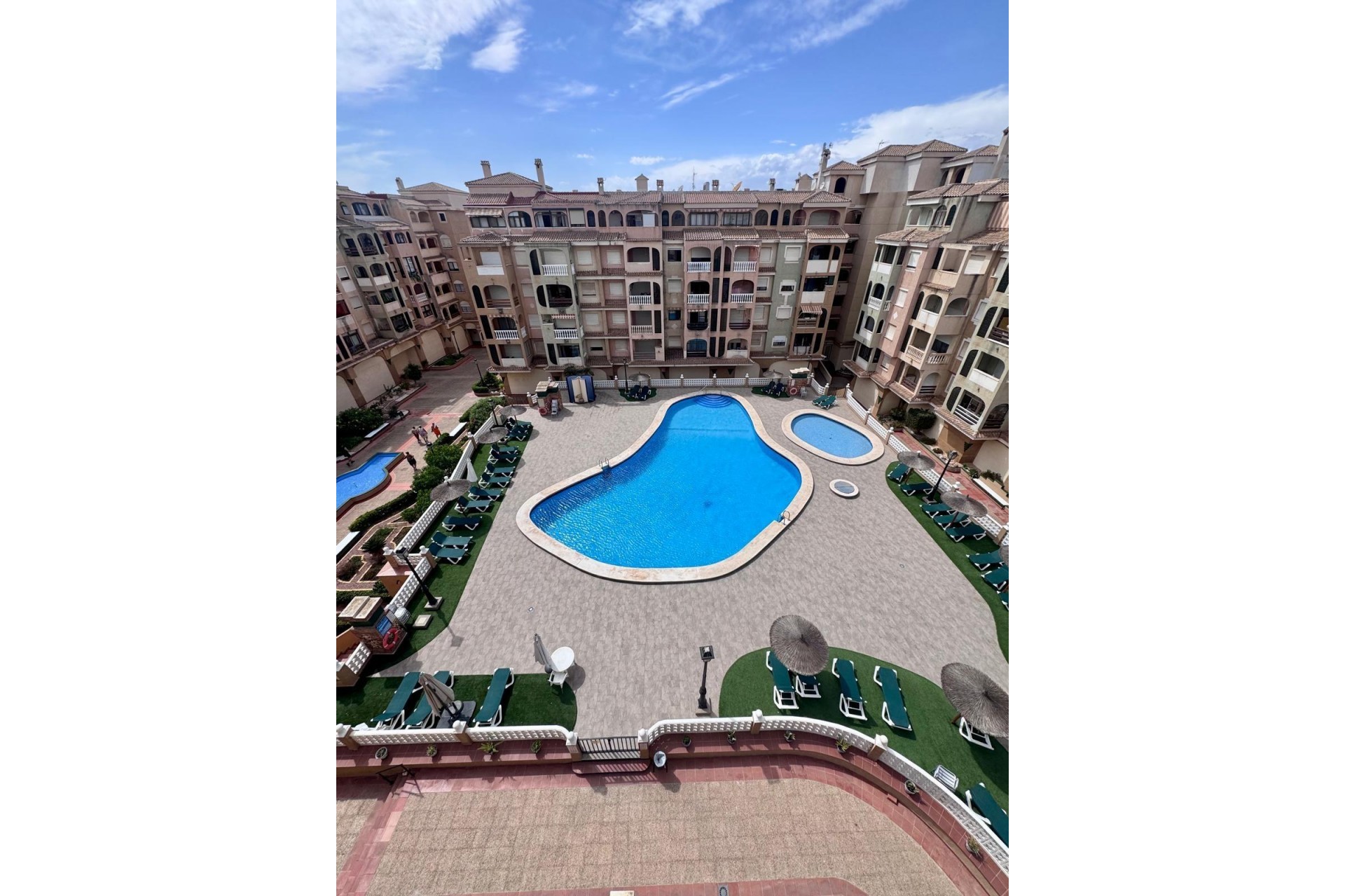 Återförsäljning - Apartment -
Torrevieja - PARQUE DE LAS NACIONES