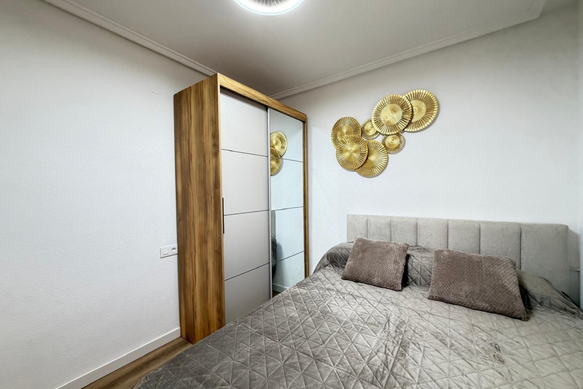 Återförsäljning - Apartment -
Torrevieja - PARQUE DE LAS NACIONES