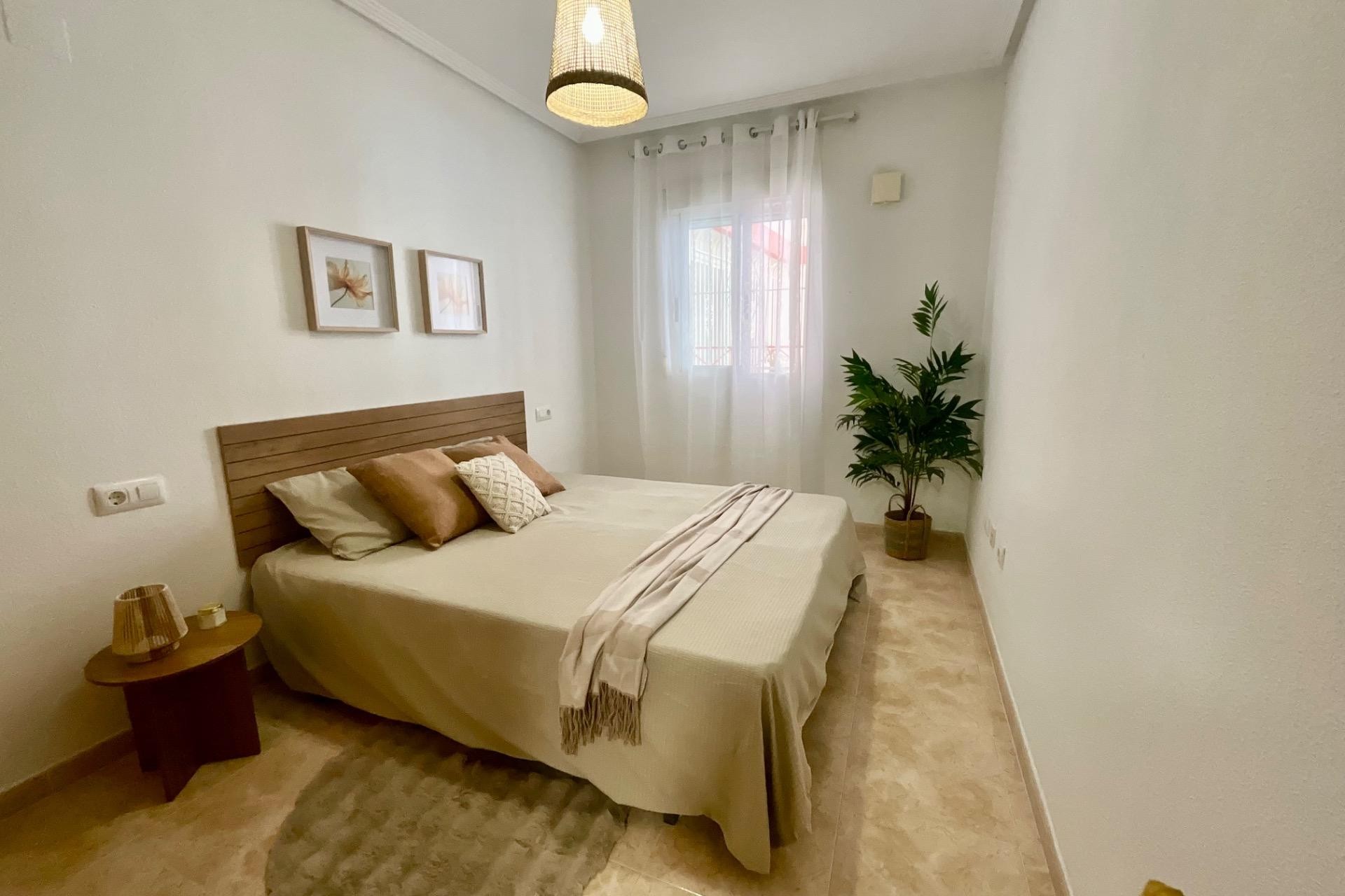 Återförsäljning - Apartment -
Torrevieja - PARQUE DE LAS NACIONES