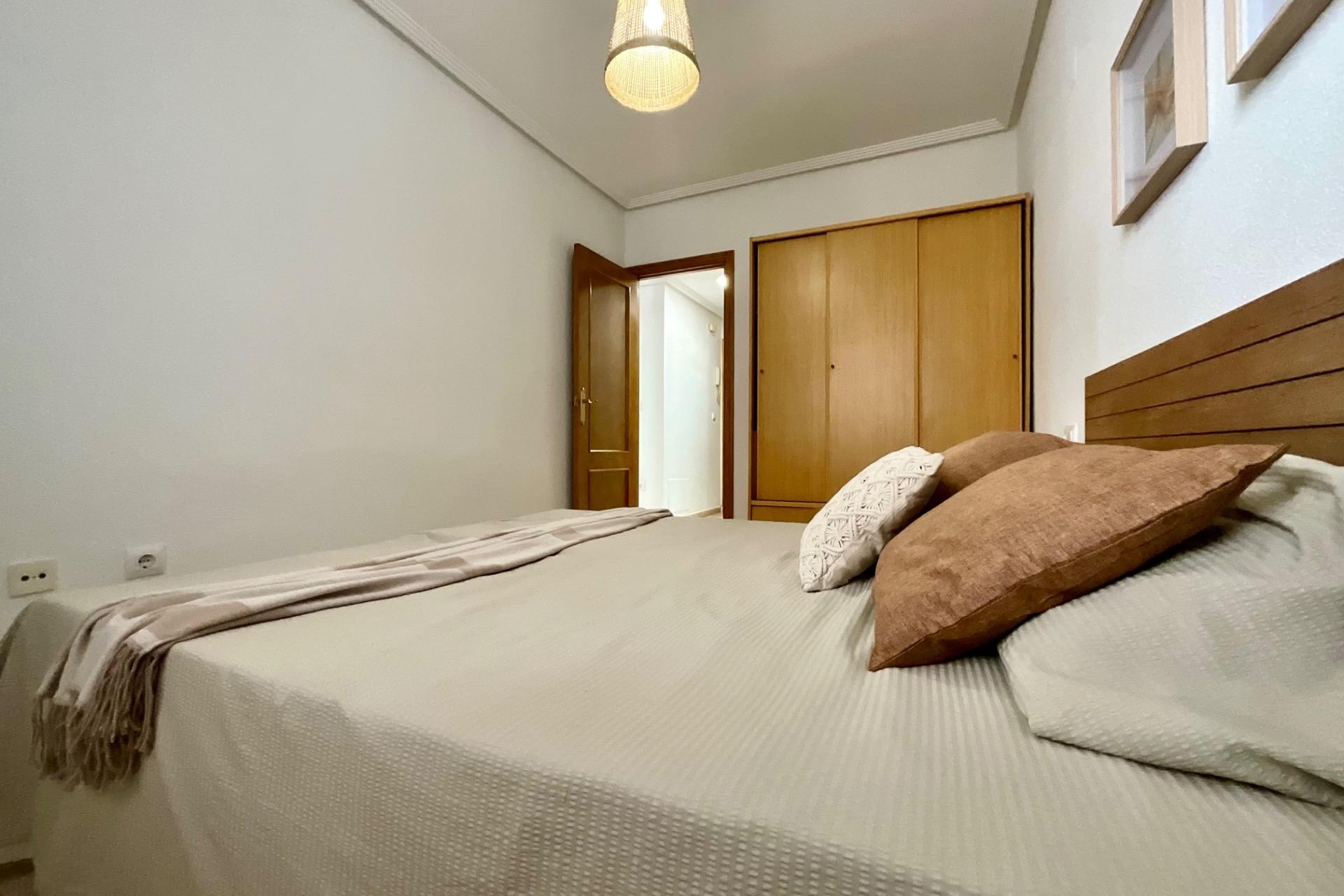 Återförsäljning - Apartment -
Torrevieja - PARQUE DE LAS NACIONES