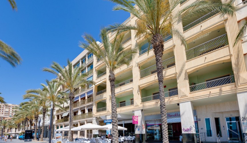 Återförsäljning - Apartment -
Torrevieja - Paseo Maritimo