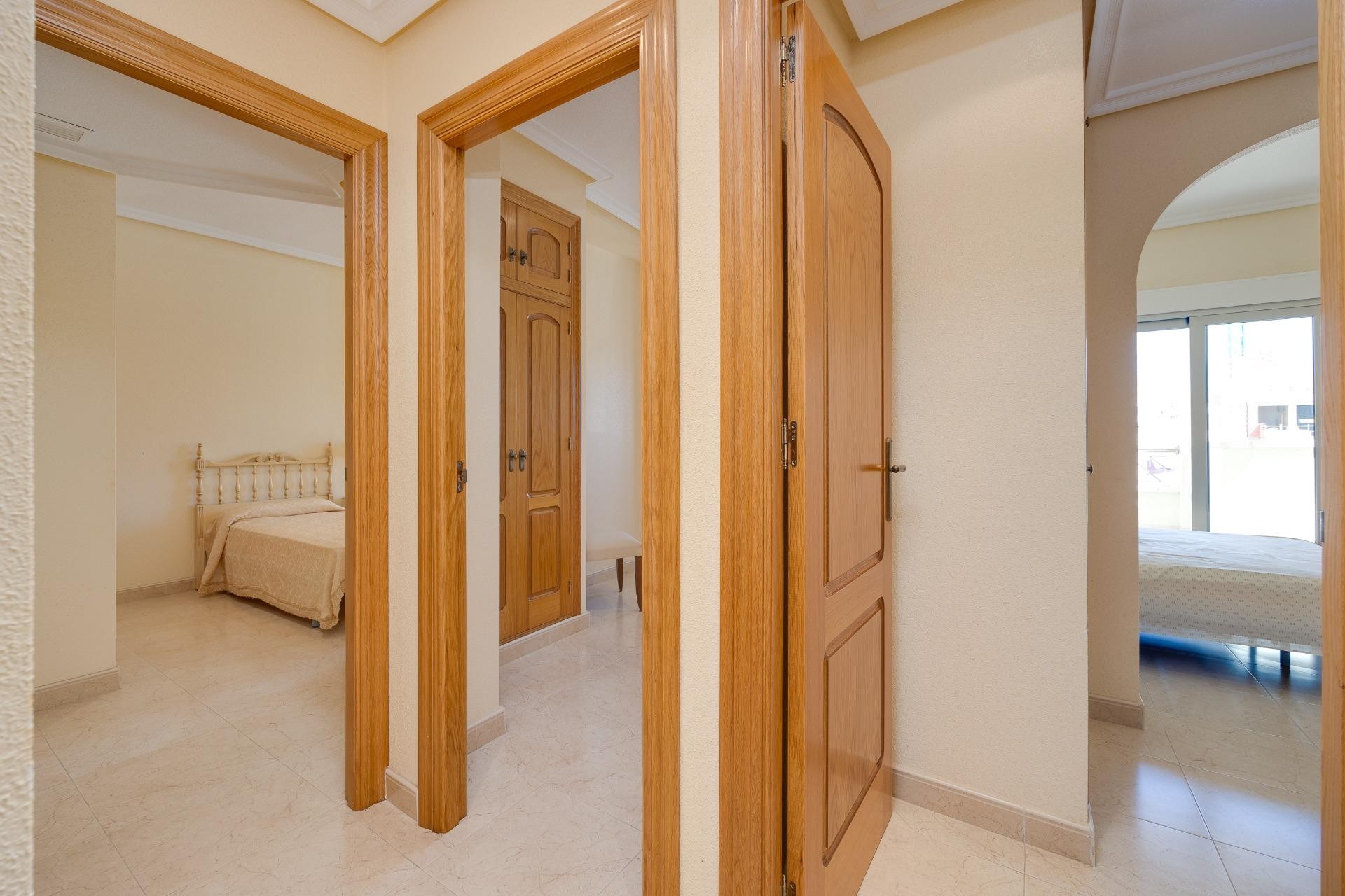 Återförsäljning - Apartment -
Torrevieja - Paseo Maritimo