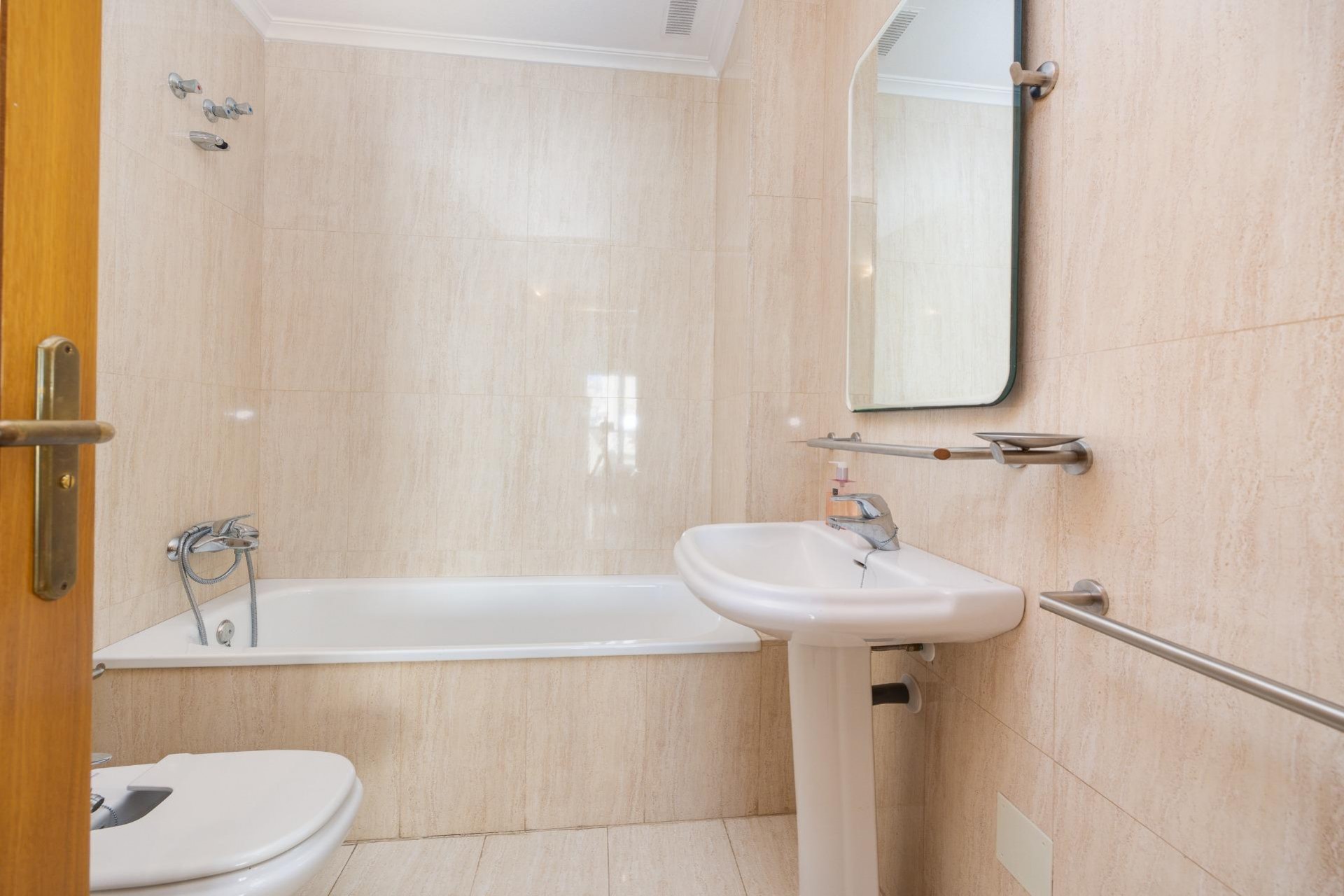 Återförsäljning - Apartment -
Torrevieja - Paseo Maritimo